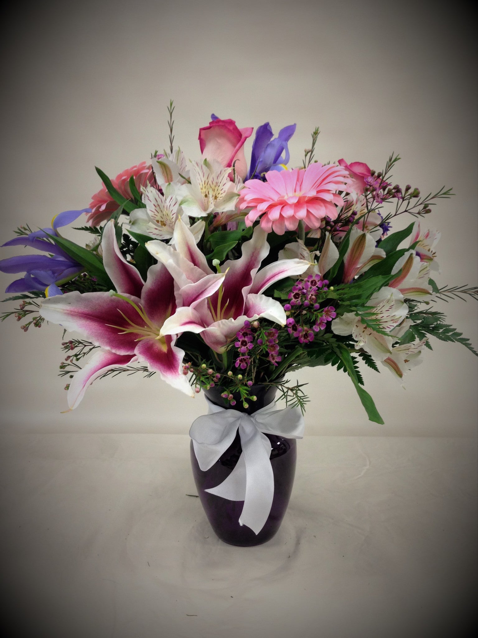 Beautiful Fresh Flower Bouquet - Perfect for Weddings, Anniversaries & Romantic Gifts | Handcrafted Floral Arrangement