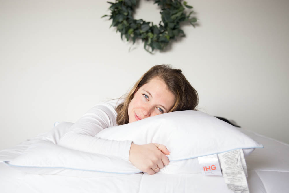 Holiday Inn® Touch of Down Feather & Down Pillow - Ultra Soft Support for Neck & Shoulder Relief | Perfect for Hotels, Home Bedding & Travel Comfort