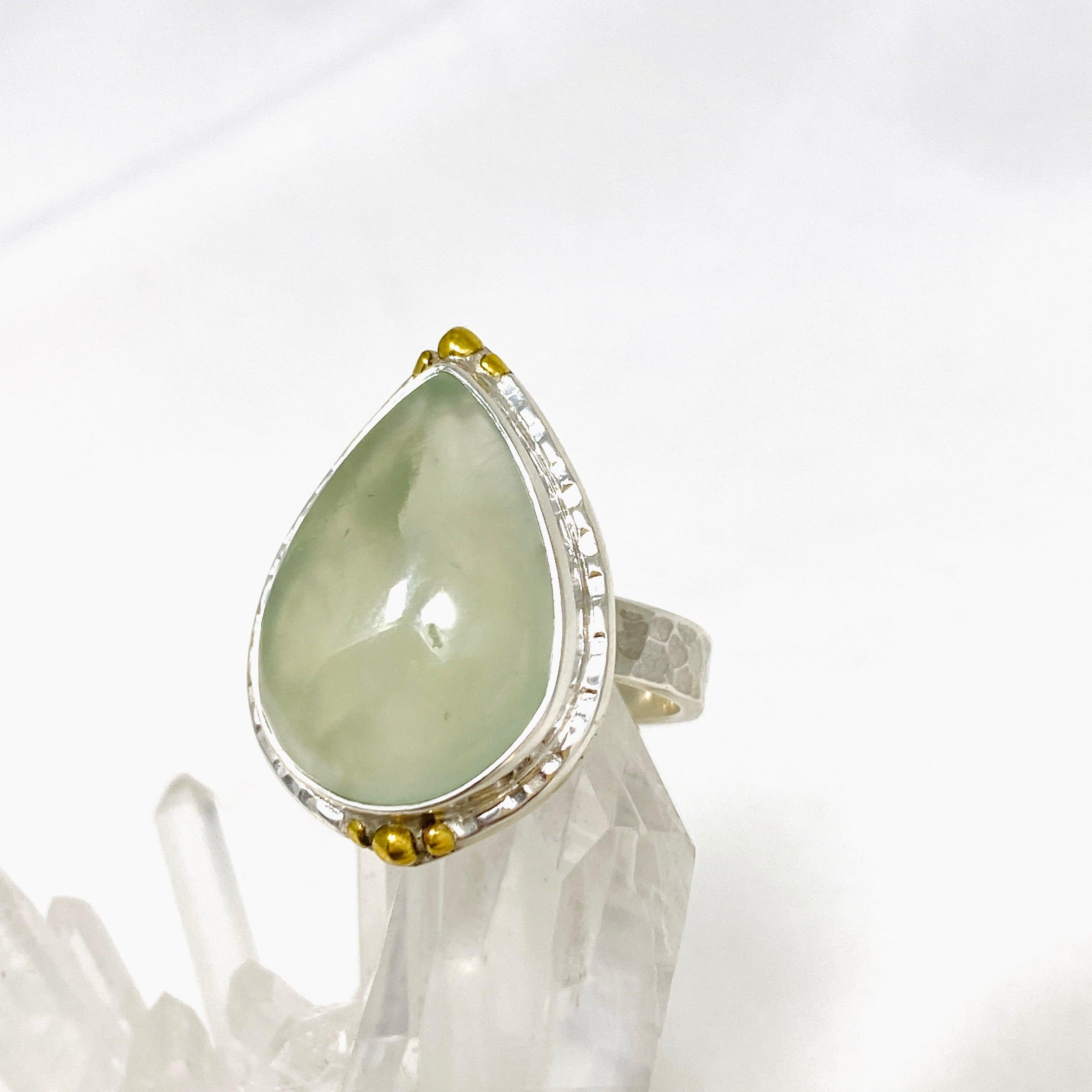 Prehnite Teardrop Hammered Band Ring with Brass Accents - Size 7 KRGJ3160 | Boho Chic Jewelry for Women, Perfect for Everyday Wear & Special Occasions