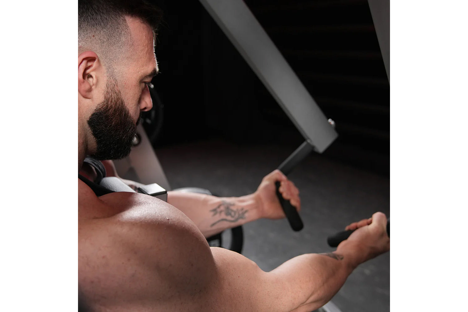 Hammer Strength Plate Loaded Iso-Lateral Row Machine for Home & Commercial Gym - Build Back Muscles with Adjustable Weight Training Equipment