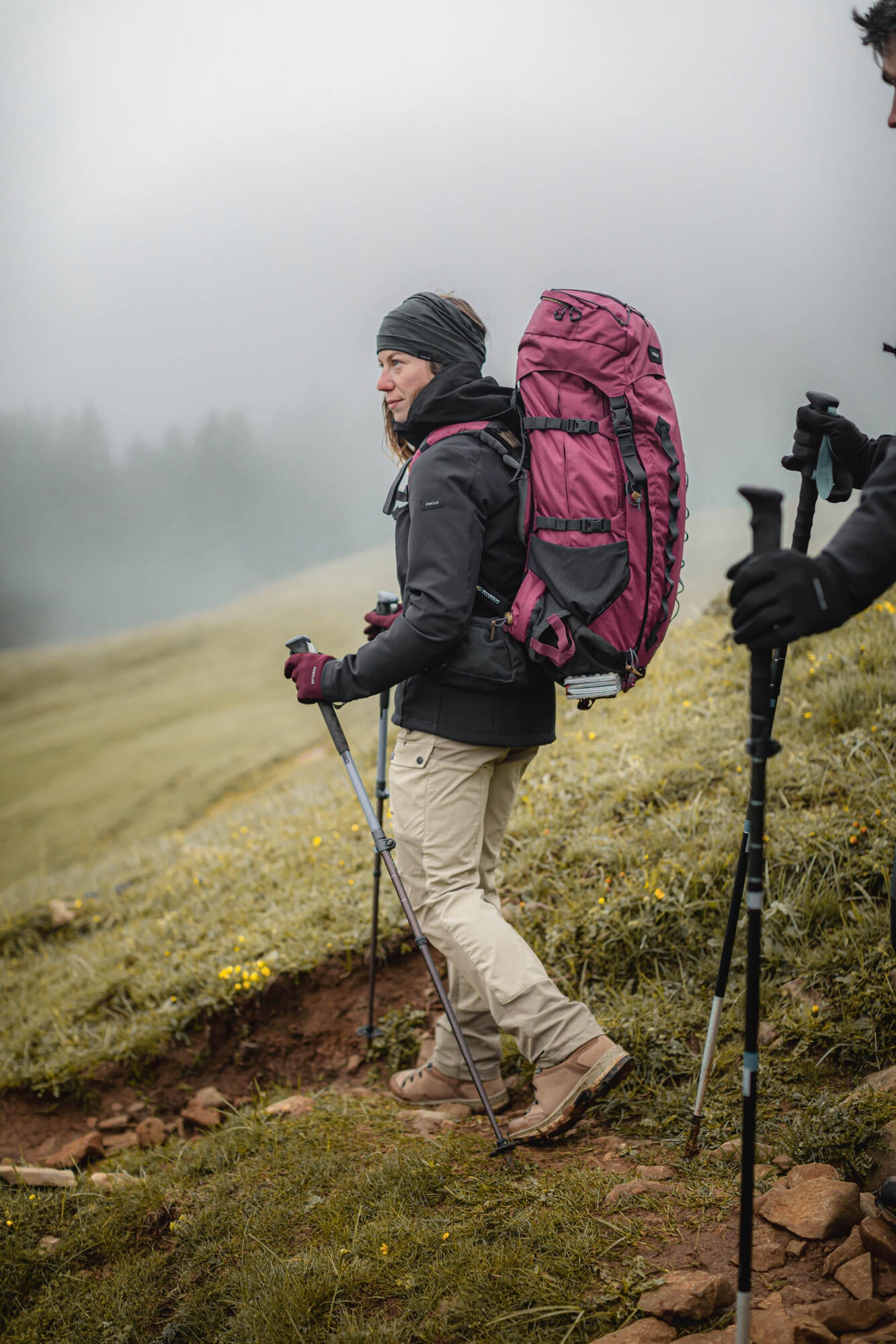 Forclaz Women's MT500 Windproof Warm Softshell Jacket - Lightweight Hiking & Outdoor Activities