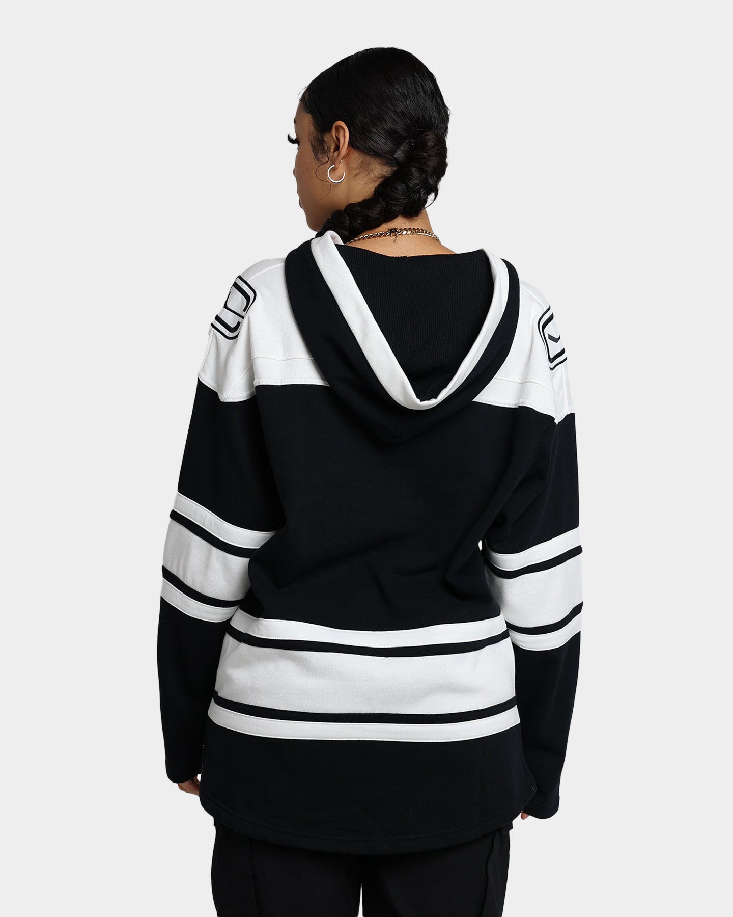 47 Brand Vancouver Canucks Superior Lacer Hoodie - Jet Black NHL Hockey Fan Apparel for Men & Women - Perfect for Game Day & Casual Wear