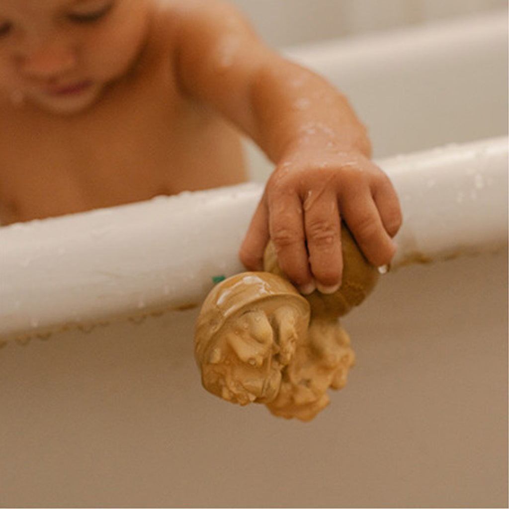 Oli & Carol Nutty the Walnut - Organic Rubber Teether Toy for Babies | Safe & Natural Chewing Toy for Teething Infants | Perfect for On-the-Go, Playtime & Soothing Sore Gums