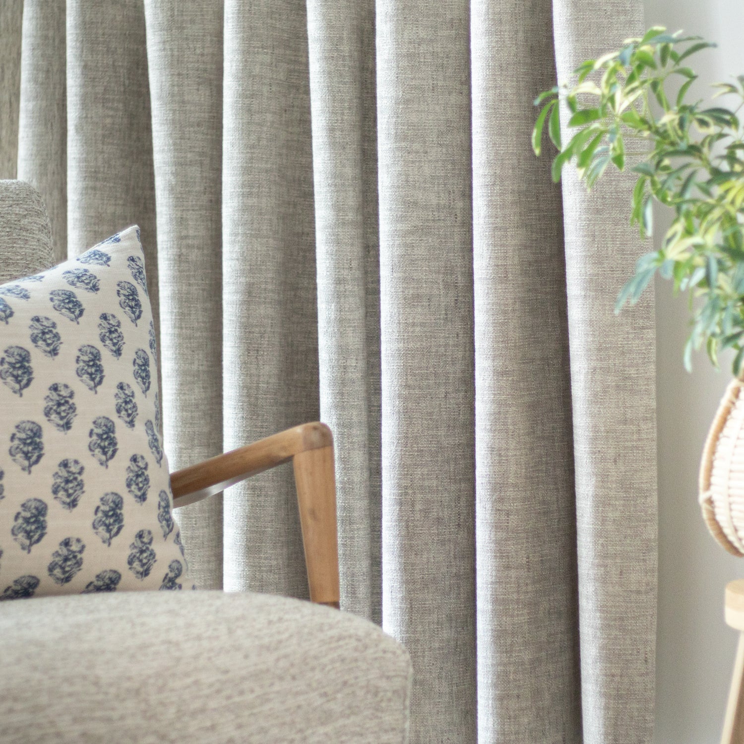 Premium Kingham Fabric - Soft & Durable Cobblestone Pattern Upholstery Material for Sofas, Chairs & Home Decor