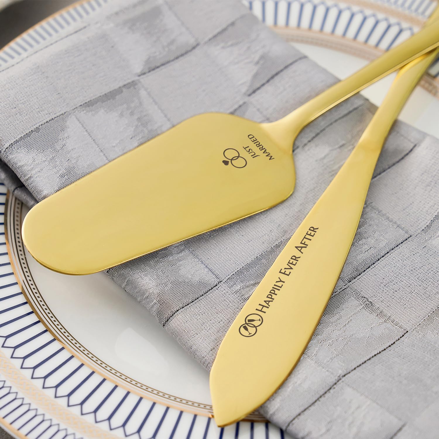 Mr & Mrs Wedding Cake Knife Set with Forks - 24K Gold Plated Stainless Steel Cake Cutting Serving Set - Elegant Bridal Shower Gift for Couples - Perfect for Wedding, Engagement & Anniversary Celebrations