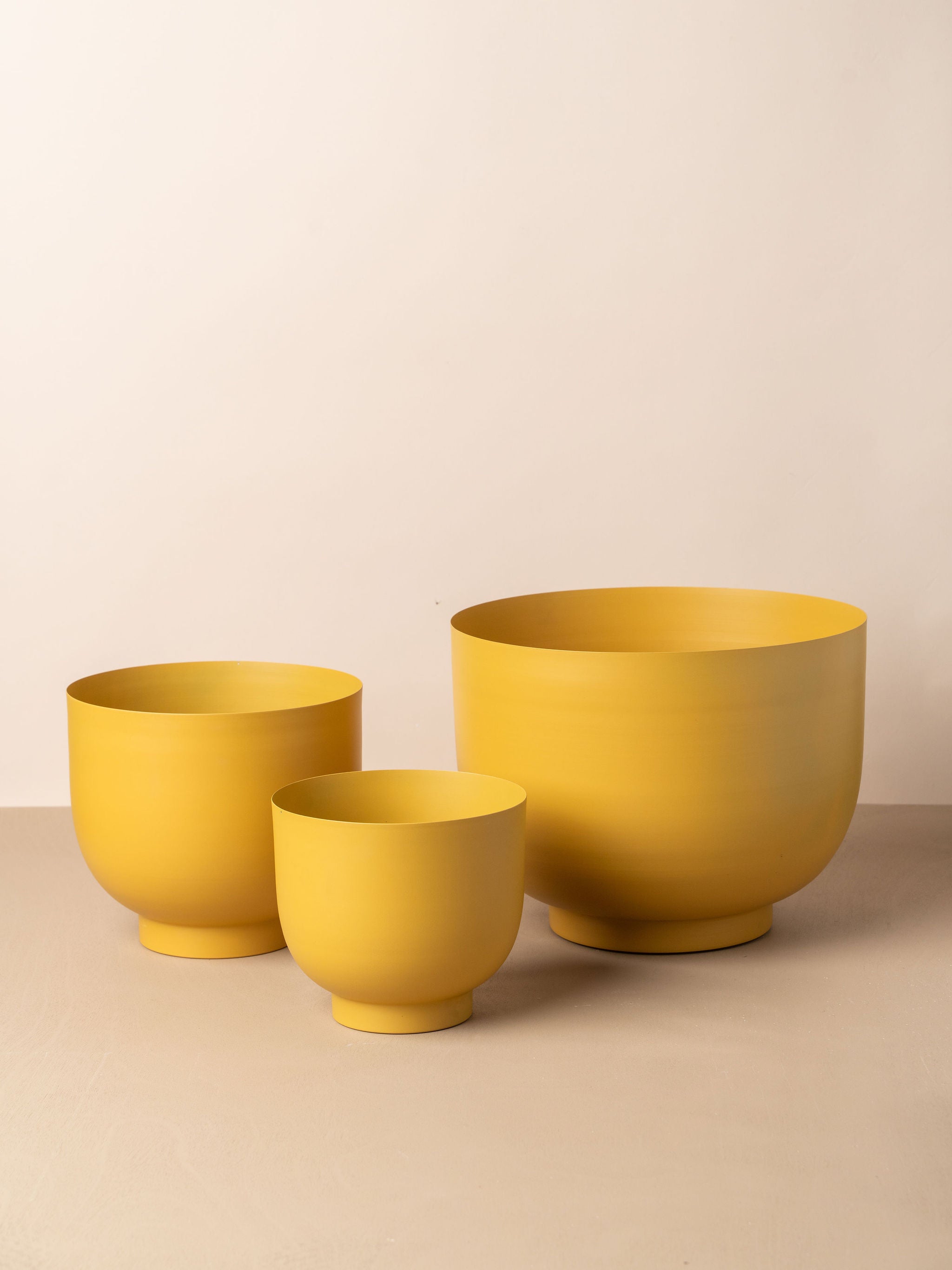 Premium Yaamur Planter Collection for Saffron - Elegant Indoor/Outdoor Flower Pots for Home Decor, Gardening & Kitchen Herbs