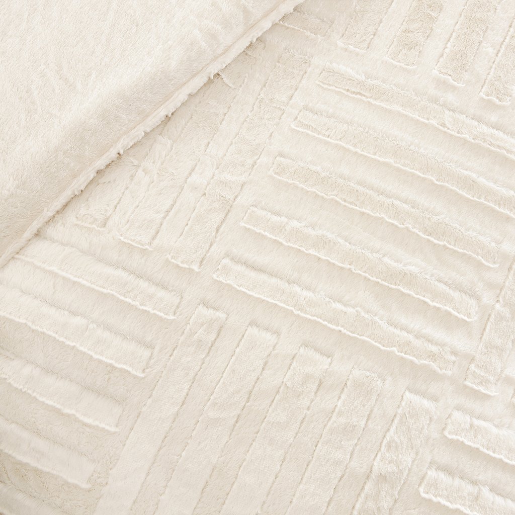 Madison Park Arctic Fur Down Alternative Comforter Set - Twin Size, Ivory | Ultra Soft & Hypoallergenic | Perfect for Winter Bedding & Cozy Home Decor