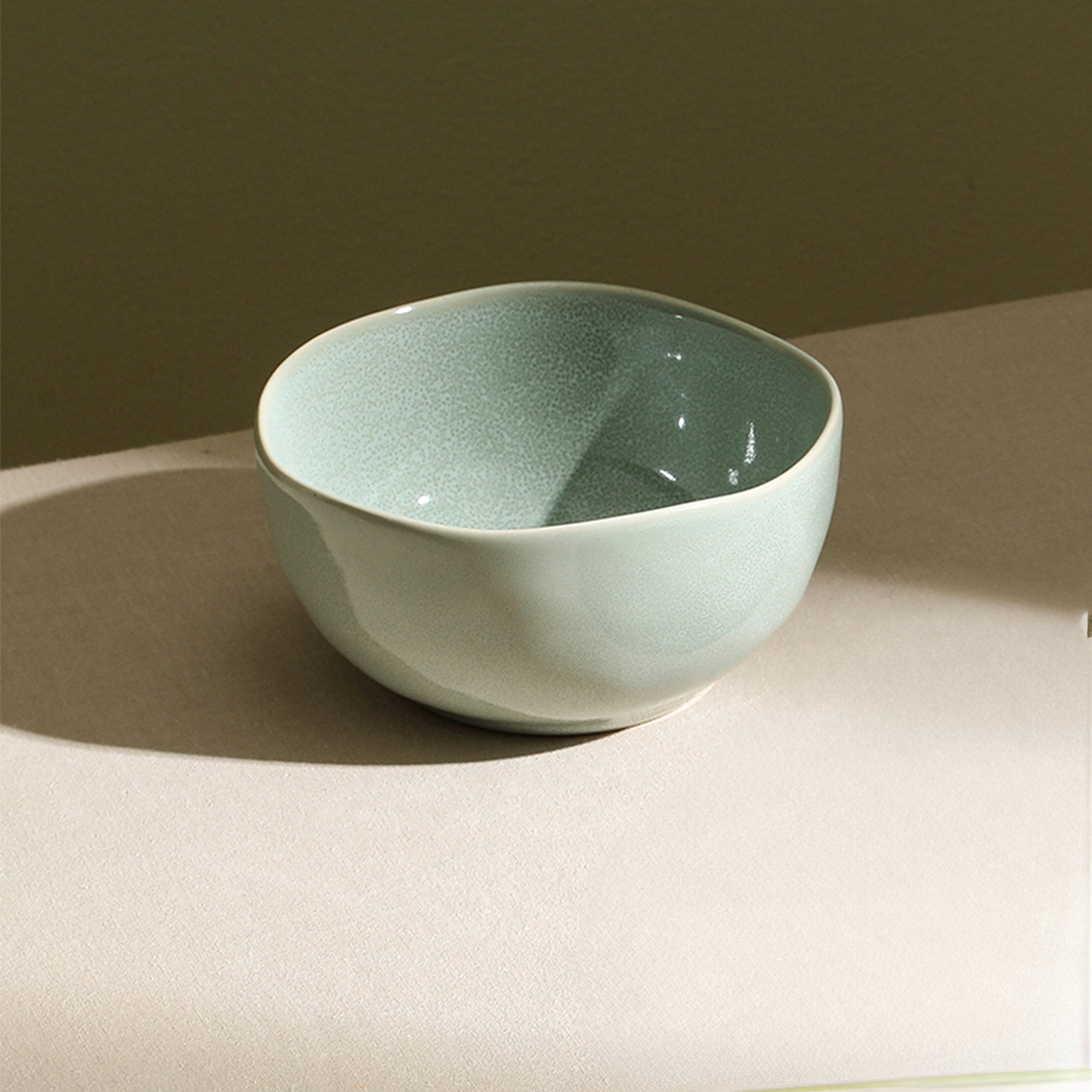 Mirella Stoneware Bowl - Light Green Ceramic Serving Bowl for Salads, Soups & Desserts - Elegant Dinnerware for Home & Restaurant Use