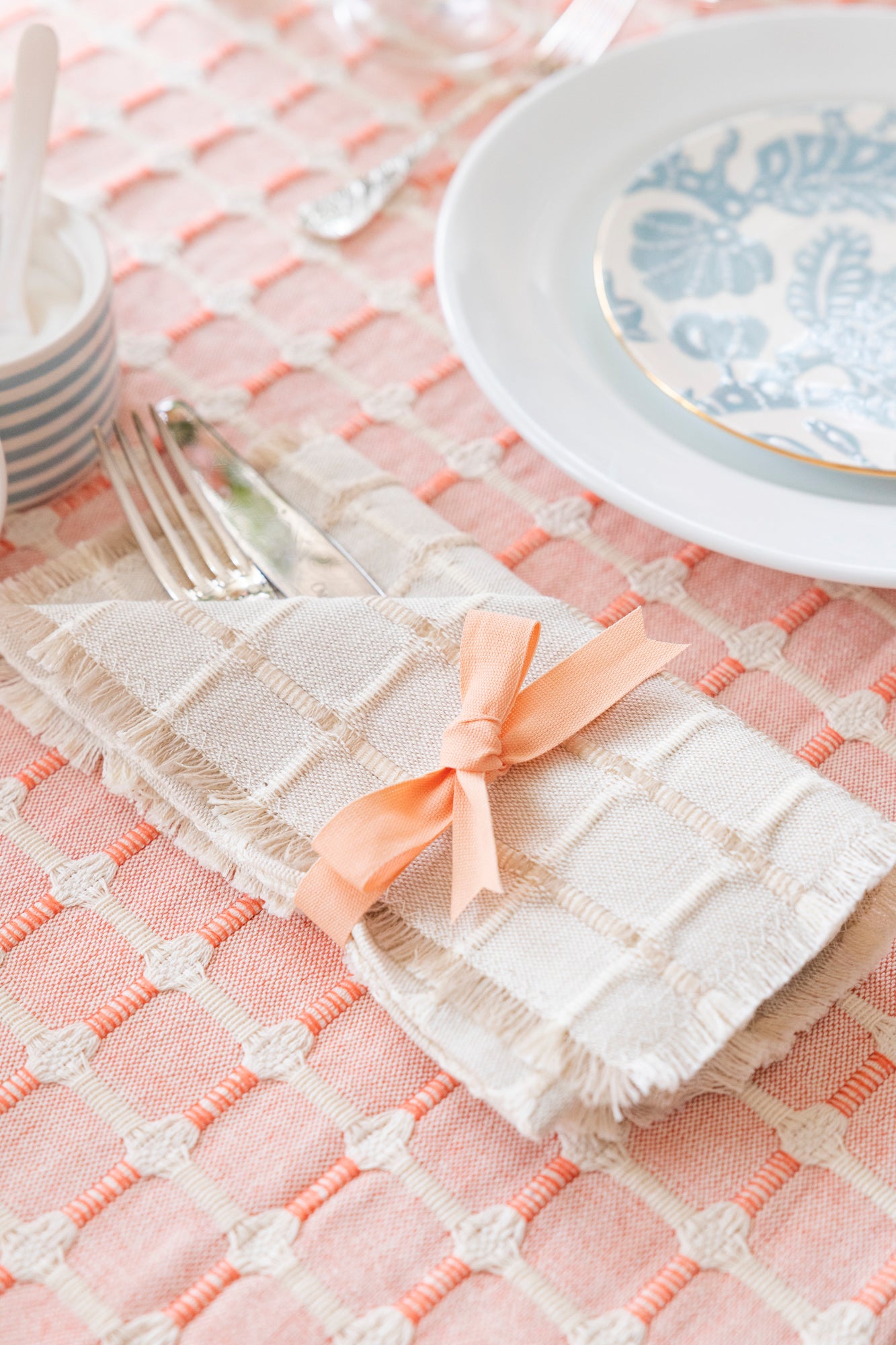 Premium Hopsack Set of 4 Absorbent Cotton Napkins in Taupe - Perfect for Dinner Parties, Weddings & Everyday Dining