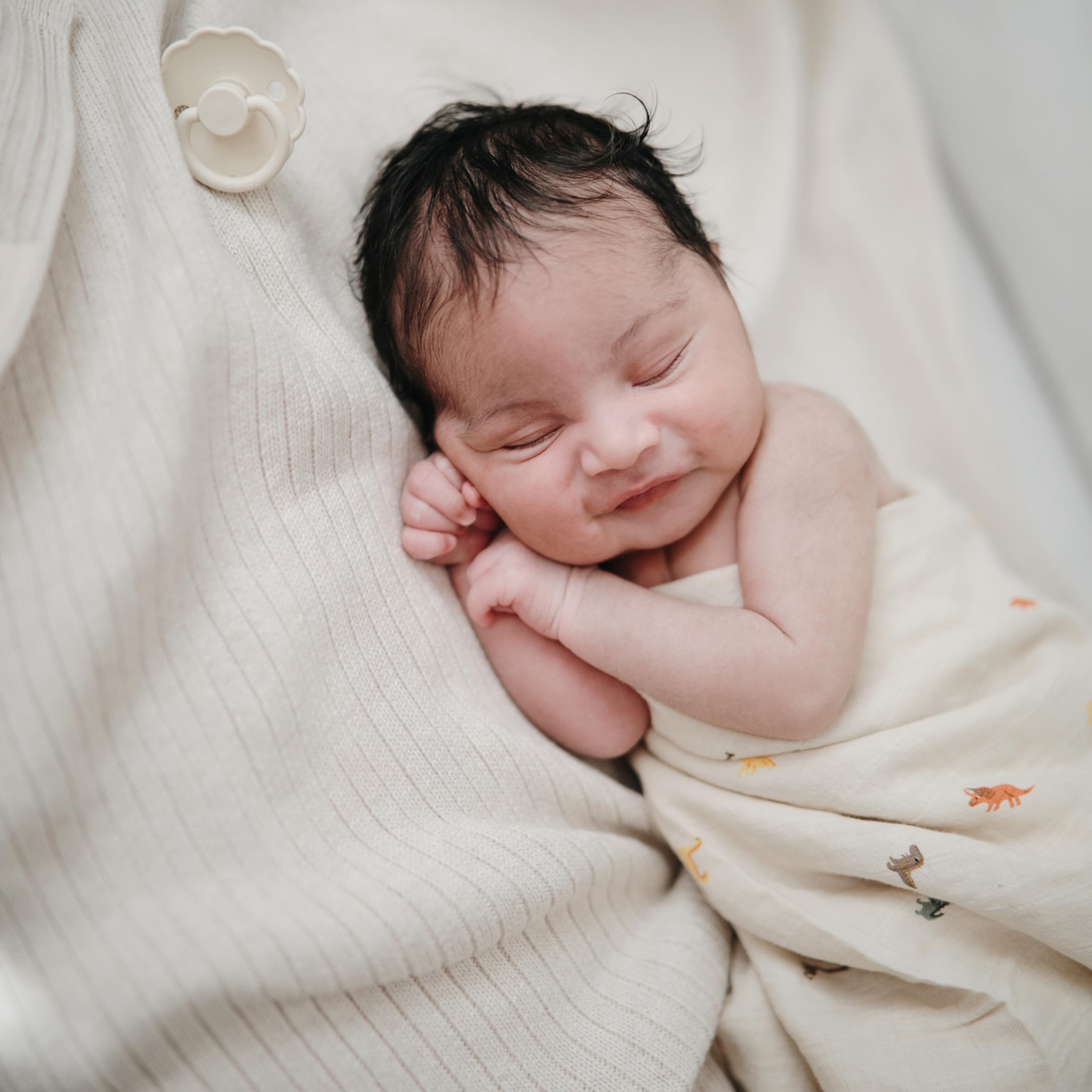 Organic Cotton Muslin Baby Swaddle Blanket with Dinosaur Print - Soft & Breathable for Newborns & Infants - Perfect for Swaddling, Nursing Cover, Stroller Blanket & Tummy Time