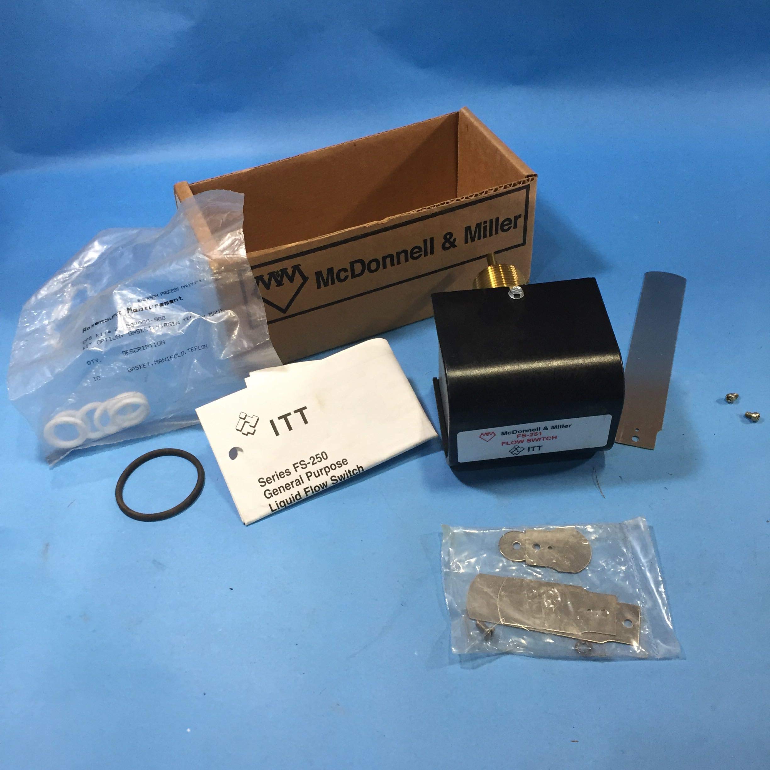 General Purpose Flow Switch, NEMA1 Rated - Water Flow Sensor for HVAC, Plumbing & Industrial Applications | Reliable Liquid Monitoring Solution
