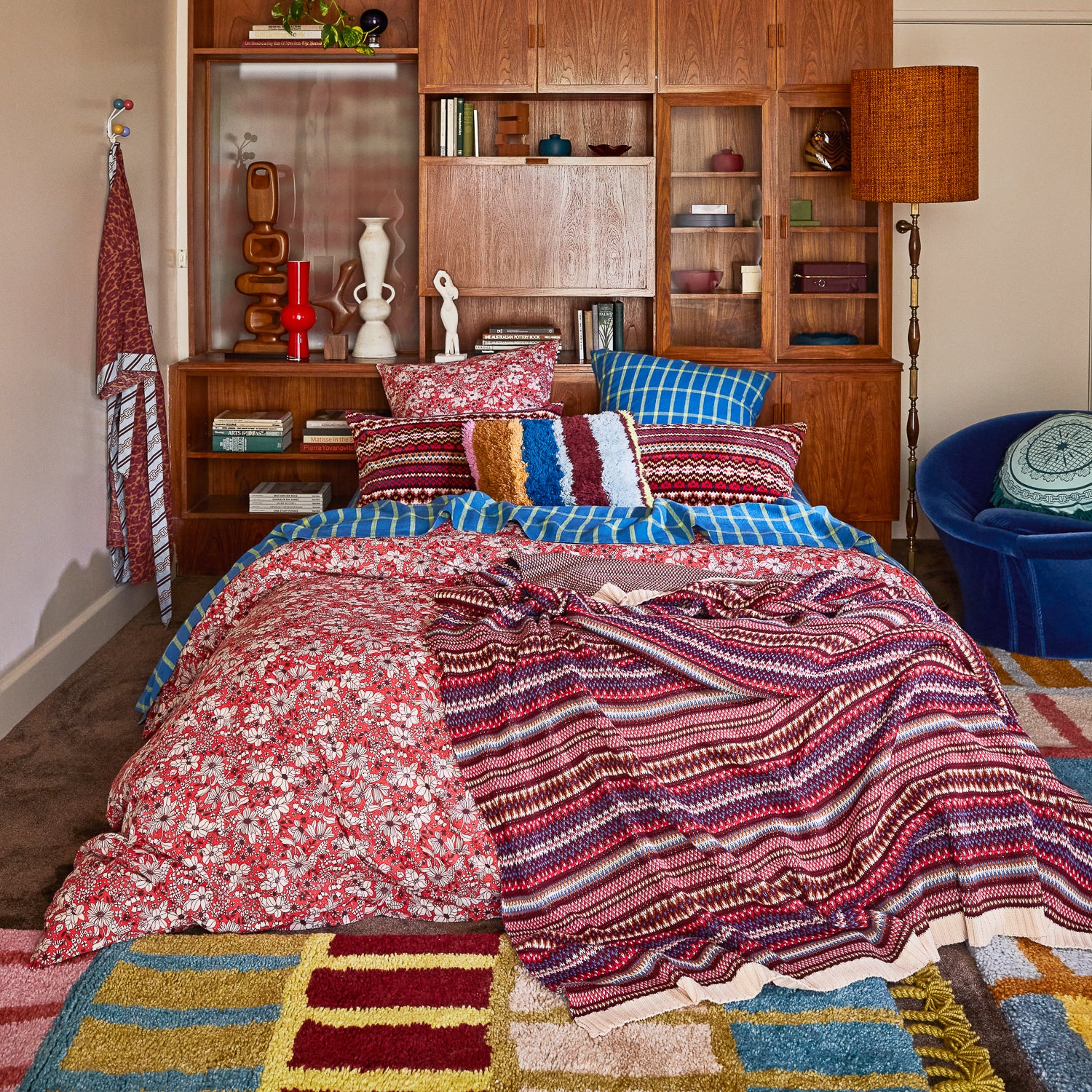 Arlette Knit Blanket - Soft & Cozy Scarlet Red Throw Blanket for Couch, Bed & Home Decor - Perfect for Winter, Gifts & Relaxation
