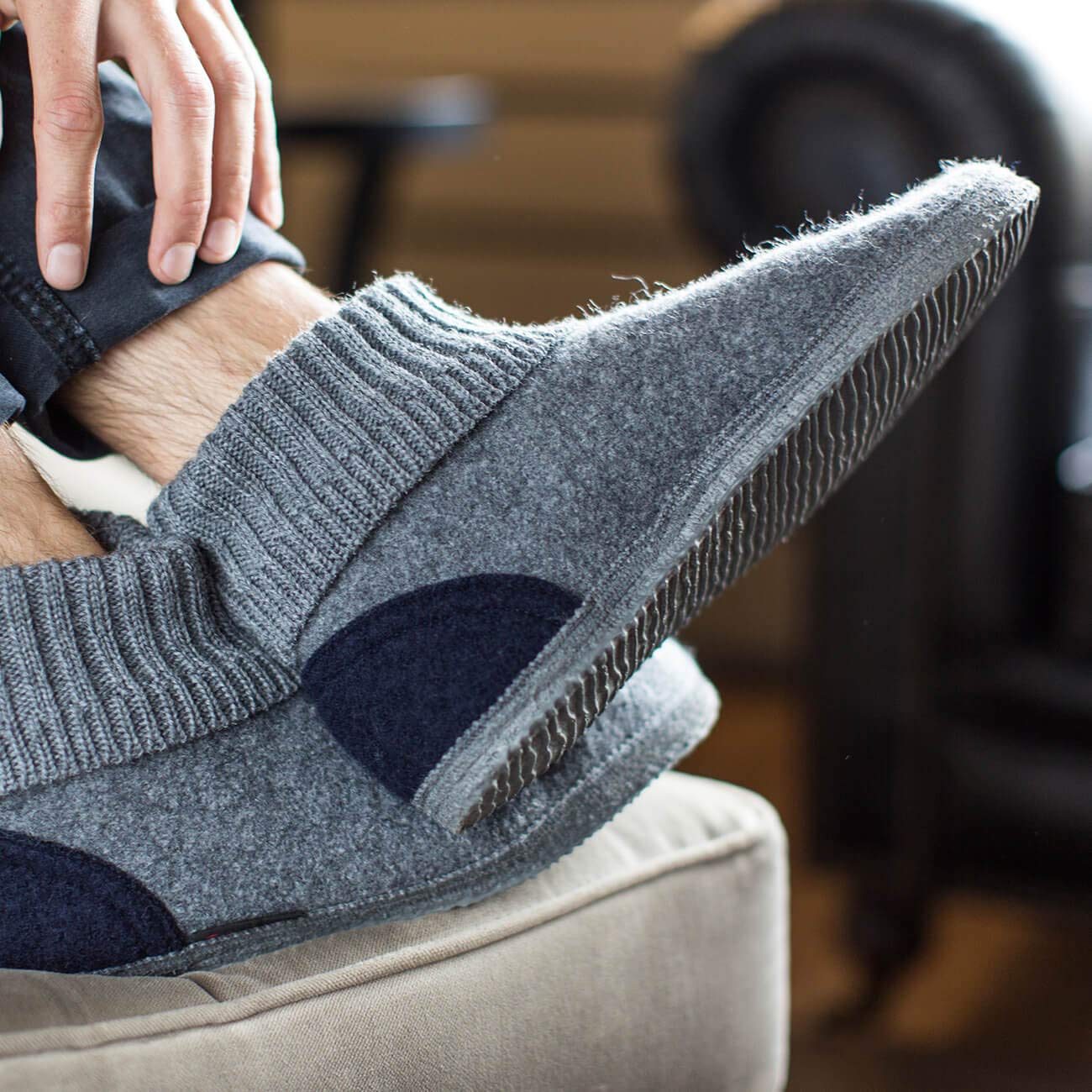 Giesswein Women's High Hi-Top Slippers - Cozy Fleece-Lined Winter Booties for Indoor/Outdoor Wear - Perfect for Home, Office & Casual Outings