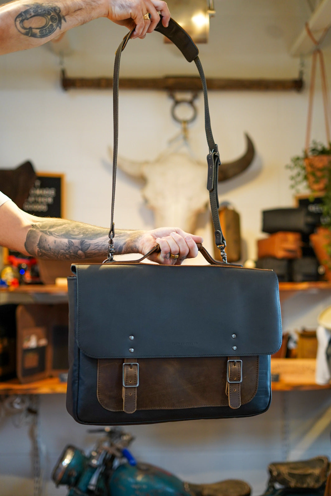 18-Inch Messenger Bag for Men & Women - Durable Leather Shoulder Bag in Black & Water Buffalo Brown - Perfect for Work, Travel & Daily Commute
