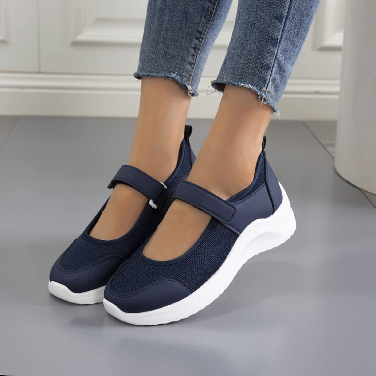 **Men's & Women's Casual Canvas Sneakers - Comfortable Slip-On Walking Shoes for Everyday Wear | Fashionable Platform Sneakers for Work, Travel & Daily Outfits**