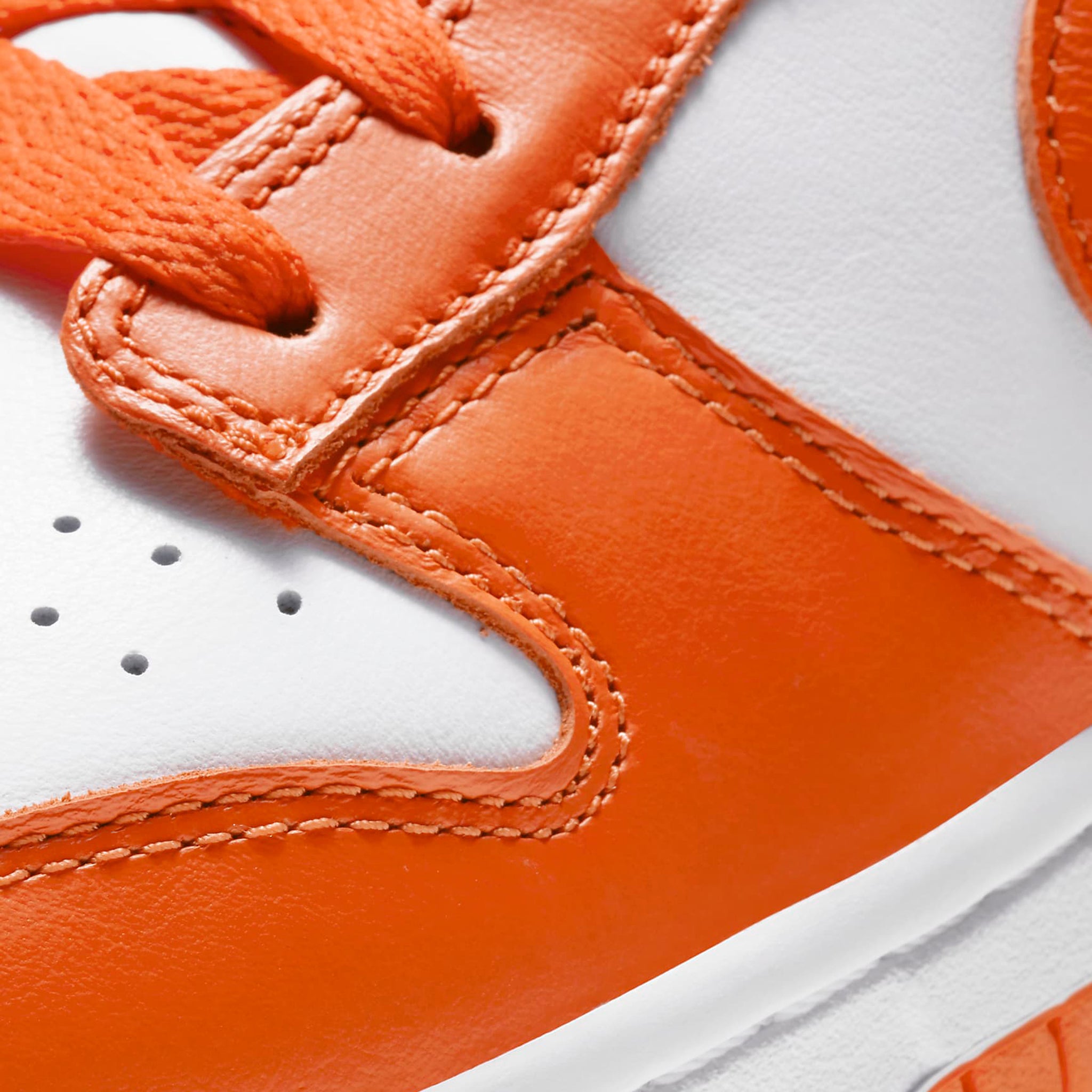 Nike Dunk Low Syracuse Sneakers (2020/2022 Release) - Men's Basketball Shoes for Casual Wear & Street Style