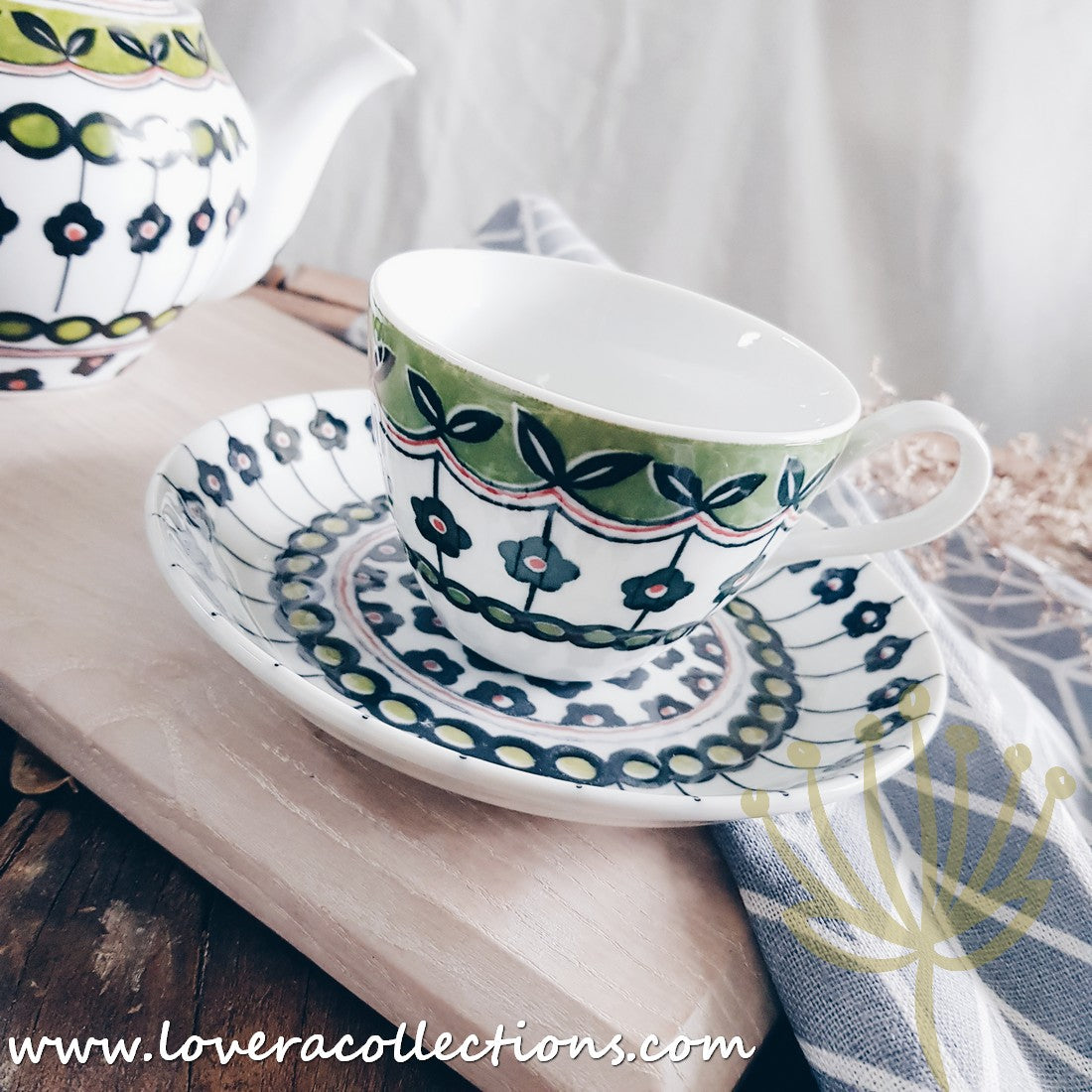 Awasaka Japan Green Poppy Tea Set & Dinnerware Collection - 16-Piece Ceramic Tea Cups & Plates Set for Japanese Tea Ceremony, Afternoon Tea & Home Decor - Elegant Floral Design for Gift & Daily Use
