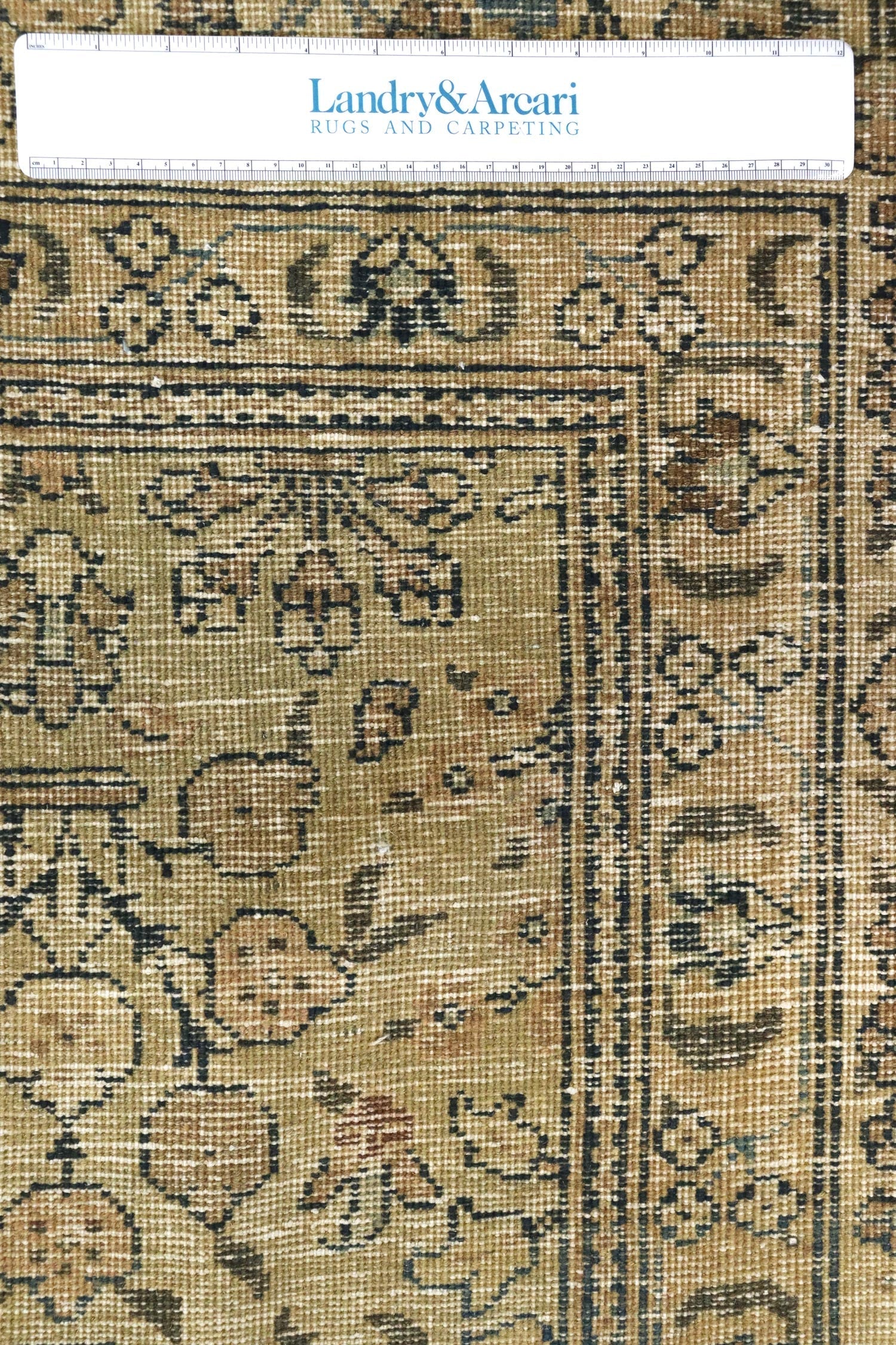 Antique Tabriz Handwoven Traditional Persian Rug - J66204 | Perfect for Living Room, Bedroom & Home Decor