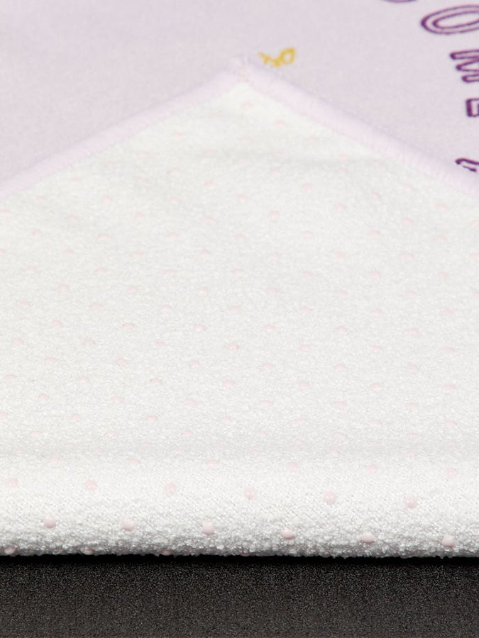 Manduka Yogitoes Yoga Hand Towels - Non-Slip, Absorbent & Eco-Friendly for Hot Yoga, Pilates & Workouts - Perfect for Grip & Sweat Control