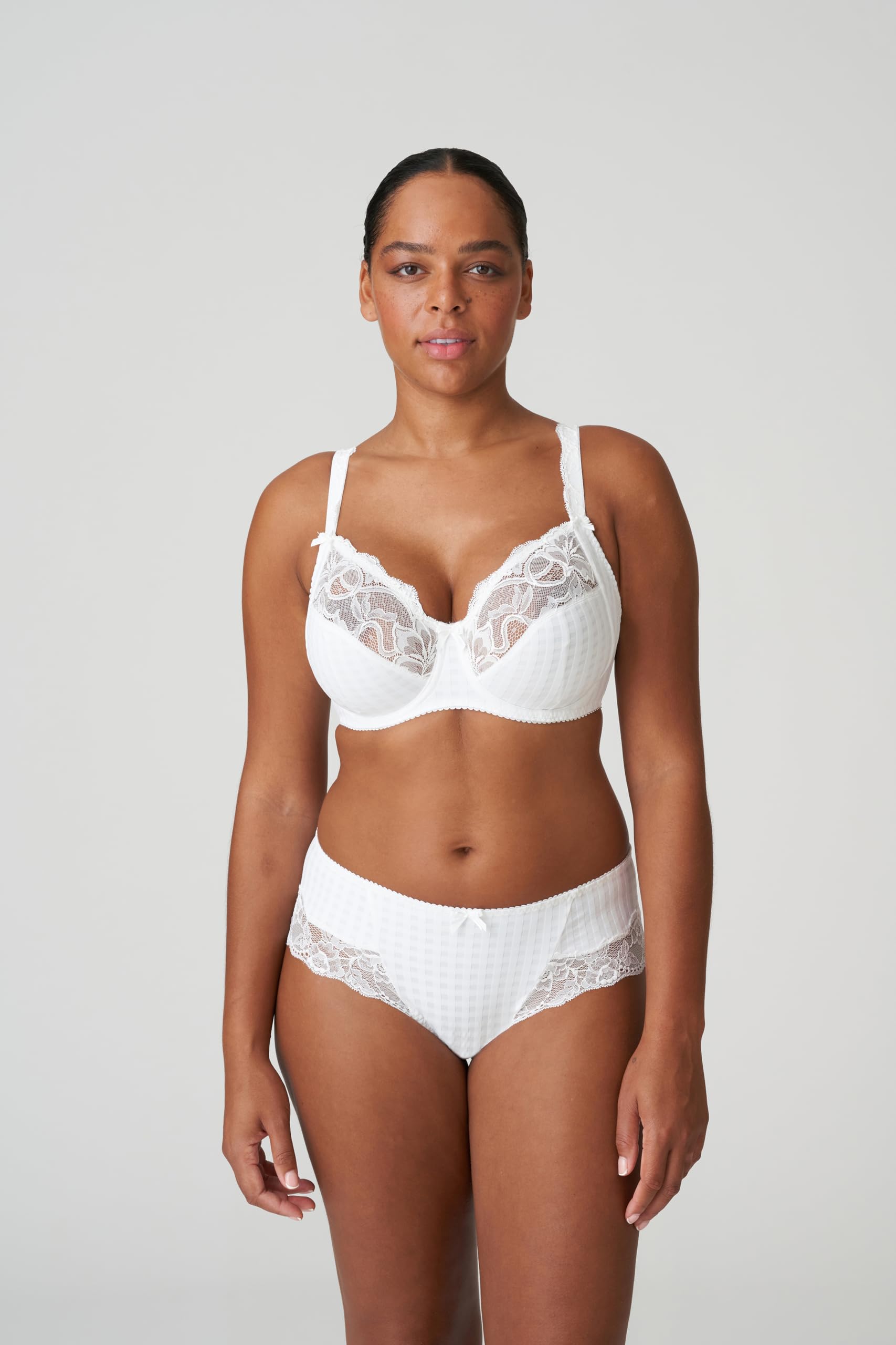 PrimaDonna Madison Full Coverage Side Support Bra 34F - White | Comfortable Underwire Bra for Plus Size Women | Perfect for Everyday Wear & Special Occasions