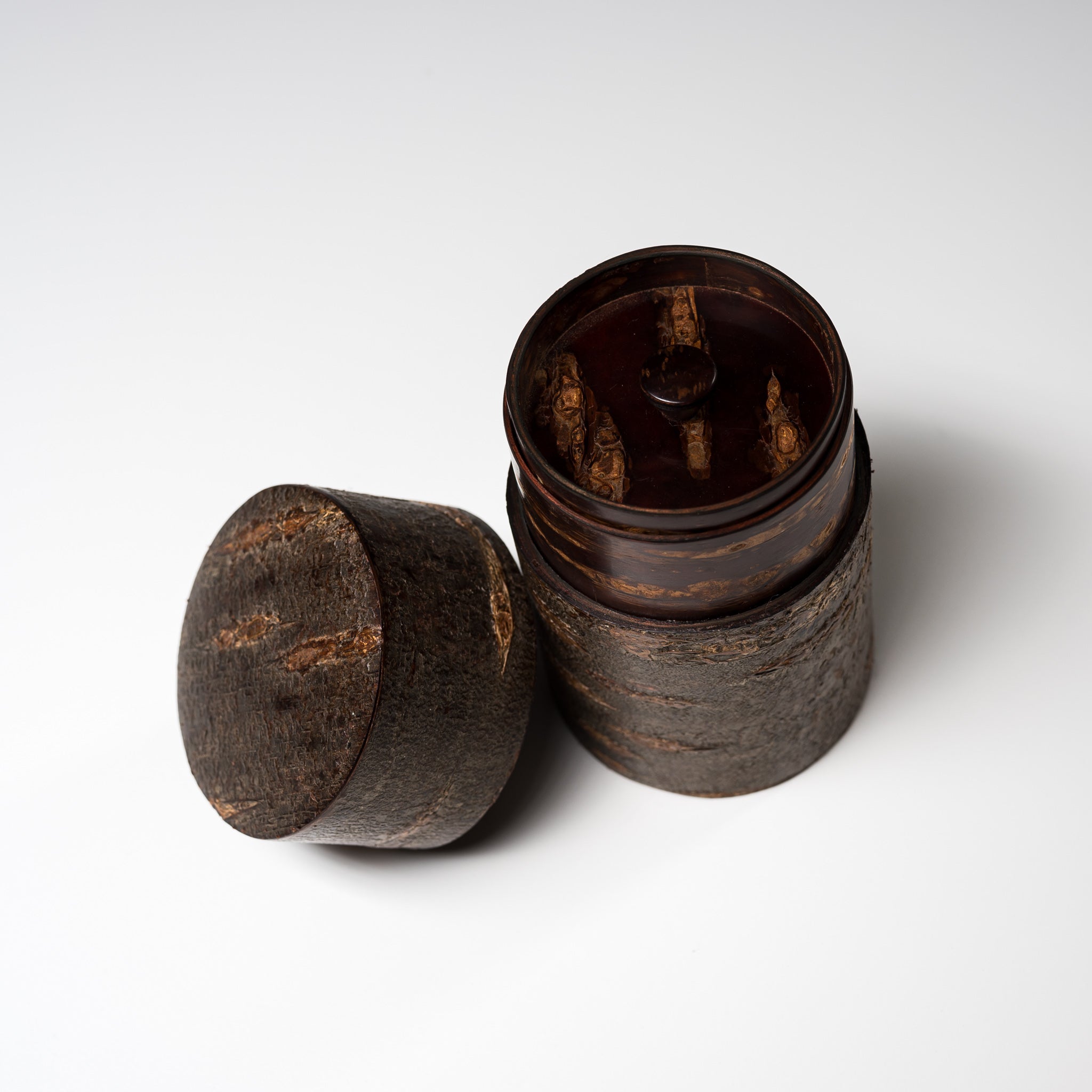 Premium Tomioka Cherry Bark Tea Caddy - Sokawa Chirashi Style Medium Size | Handcrafted Japanese Birchwood Tea Storage Box | Perfect for Matcha, Loose Leaf Tea & Coffee Storage | Traditional Japanese Tea Ceremony Accessory