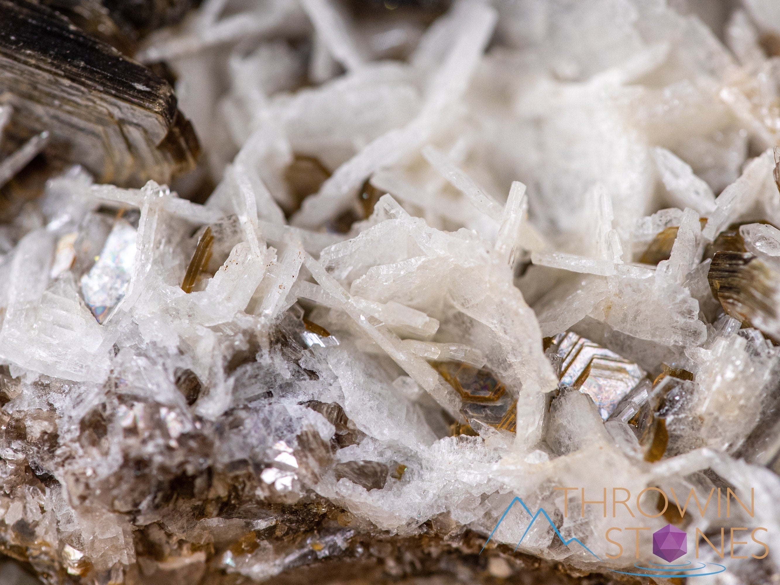 Natural APATITE on FELDSPAR with MUSCOVITE Raw Crystal Cluster - Healing Stones Collection | Unique Housewarming Gift, Spiritual Home Decor, Mineral Specimen (40681) | Perfect for Meditation Spaces, Yoga Rooms & Crystal Healing Altars