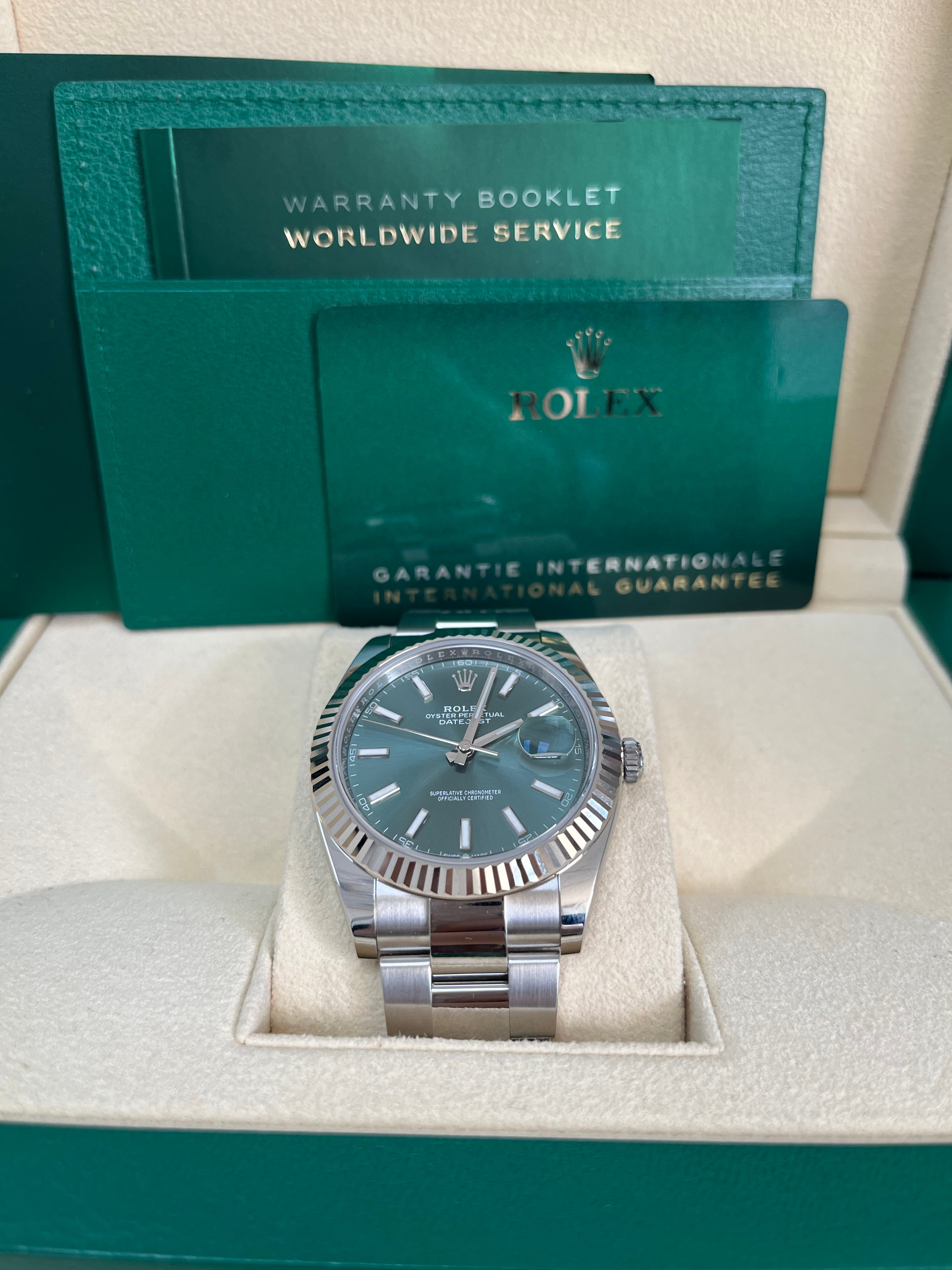 Rolex Datejust 41mm Oystersteel Watch with Mint Green Dial & Fluted Bezel - Ref.126334 | Luxury Men's Dress Watch for Business & Formal Occasions