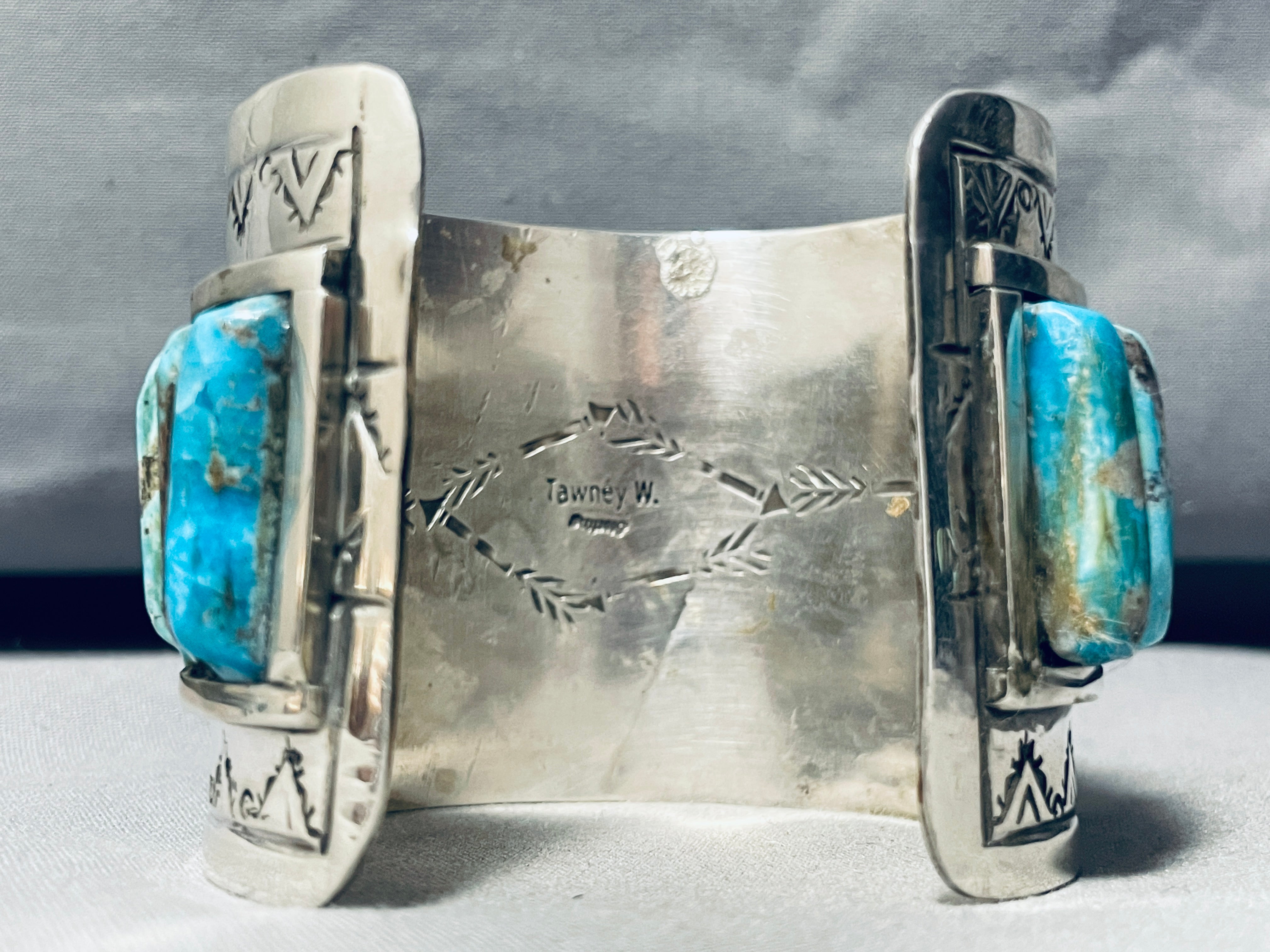 Authentic Navajo Sterling Silver Bracelet with Turquoise Inlay - 7 Inch Handmade Native American Jewelry for Women - Perfect for Boho Fashion, Gift Giving & Special Occasions