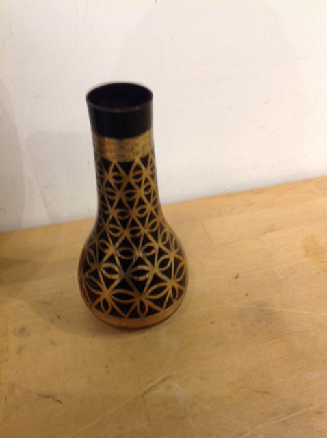 Elegant 8-Inch Black & Gold Glazed Ceramic Vase for Home Decor, Wedding Centerpiece, and Gift Giving