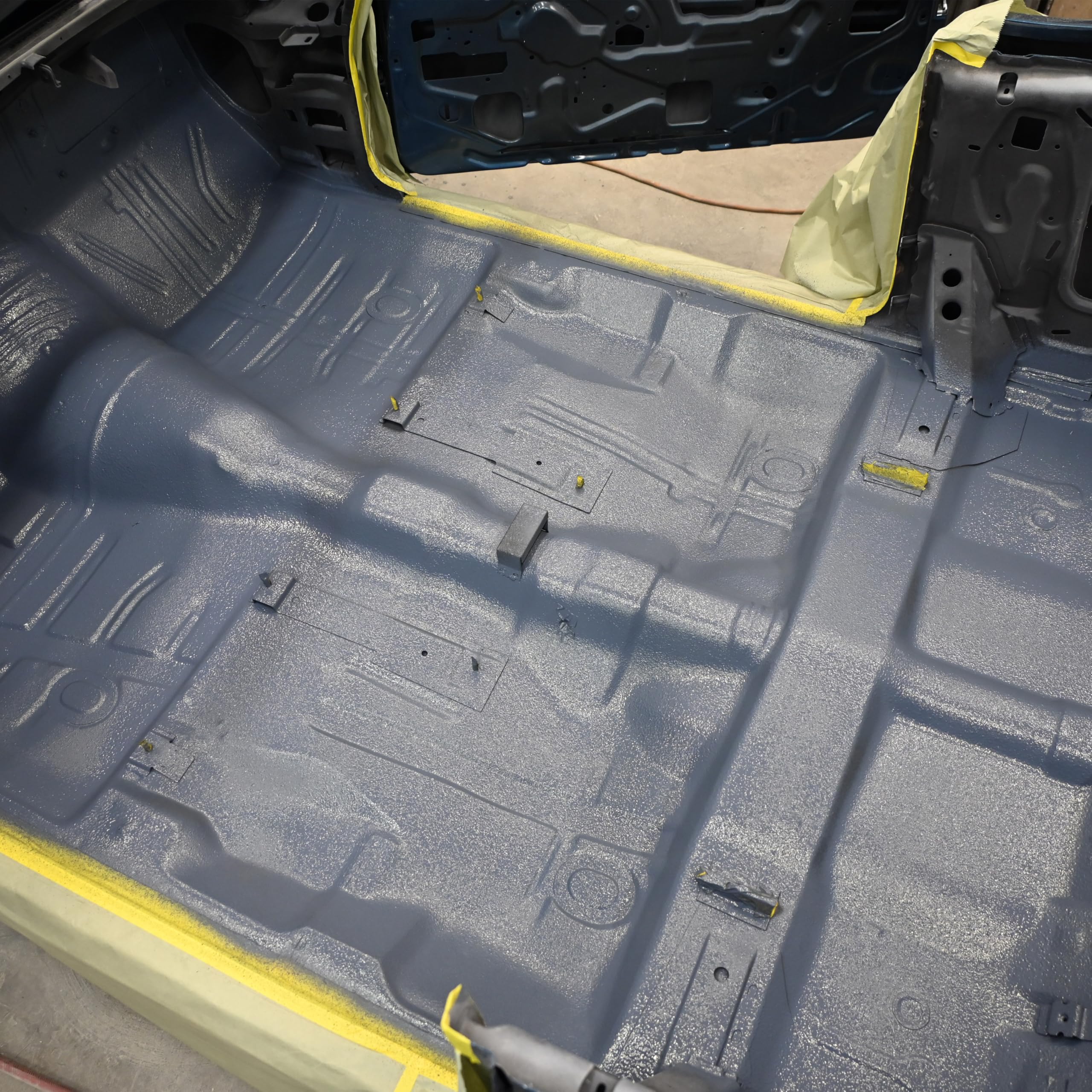 Design Engineering ATAC Advanced Thermal Acoustic Coating - 1 Gallon | 2-in-1 Sound & Heat Barrier Spray for Car Insulation | Automotive Sound Deadening & Heat Reduction | DIY Vehicle Noise Control for Doors, Hood & Trunk | Easy Roll-On or Spray Application