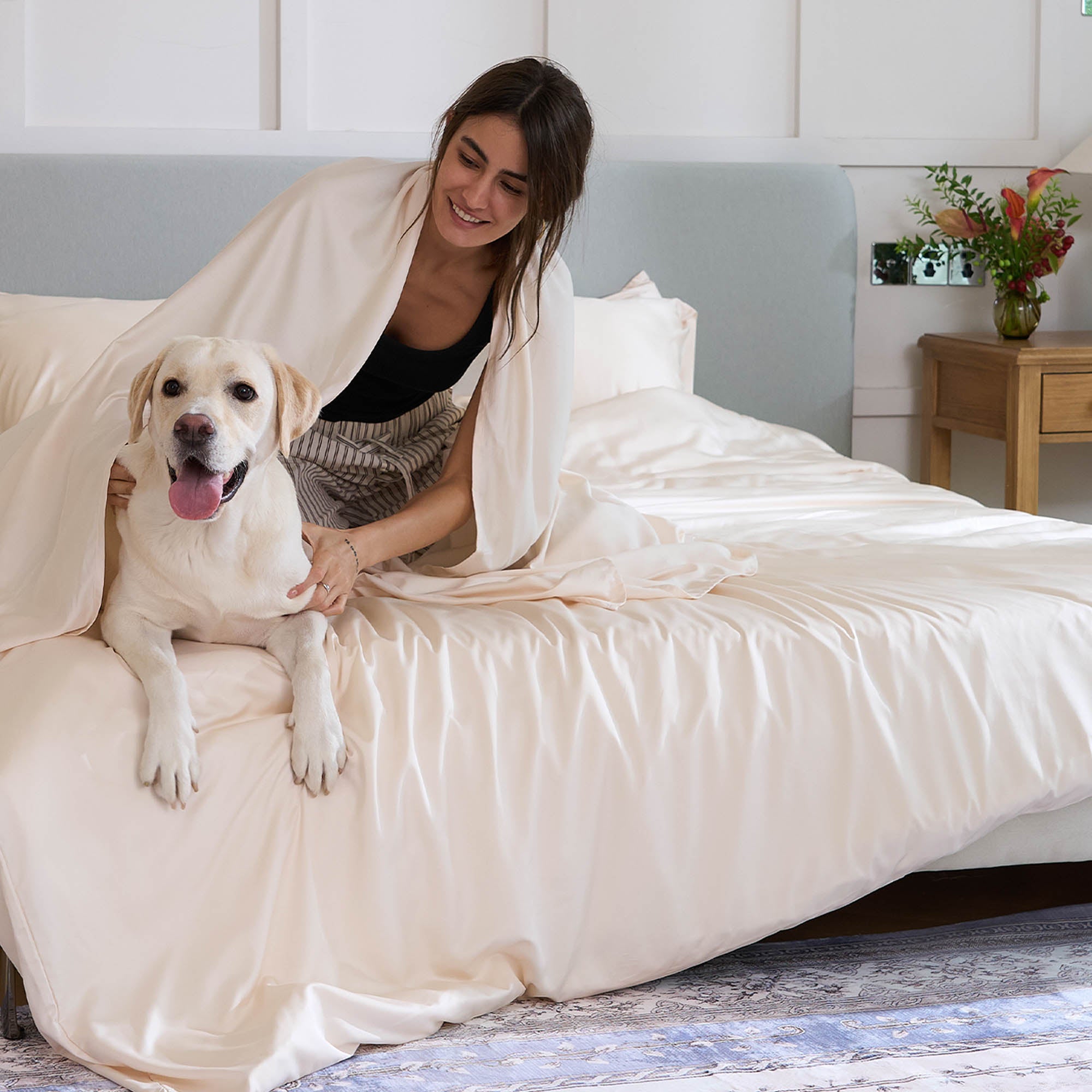 FURRFREE Bamboo Duvet Cover - Pet Hair Repellent Bedding for Dogs & Cats - Hypoallergenic & Breathable - Perfect for Allergy Sufferers & Pet Owners - Cozy Home & Bedroom Decor