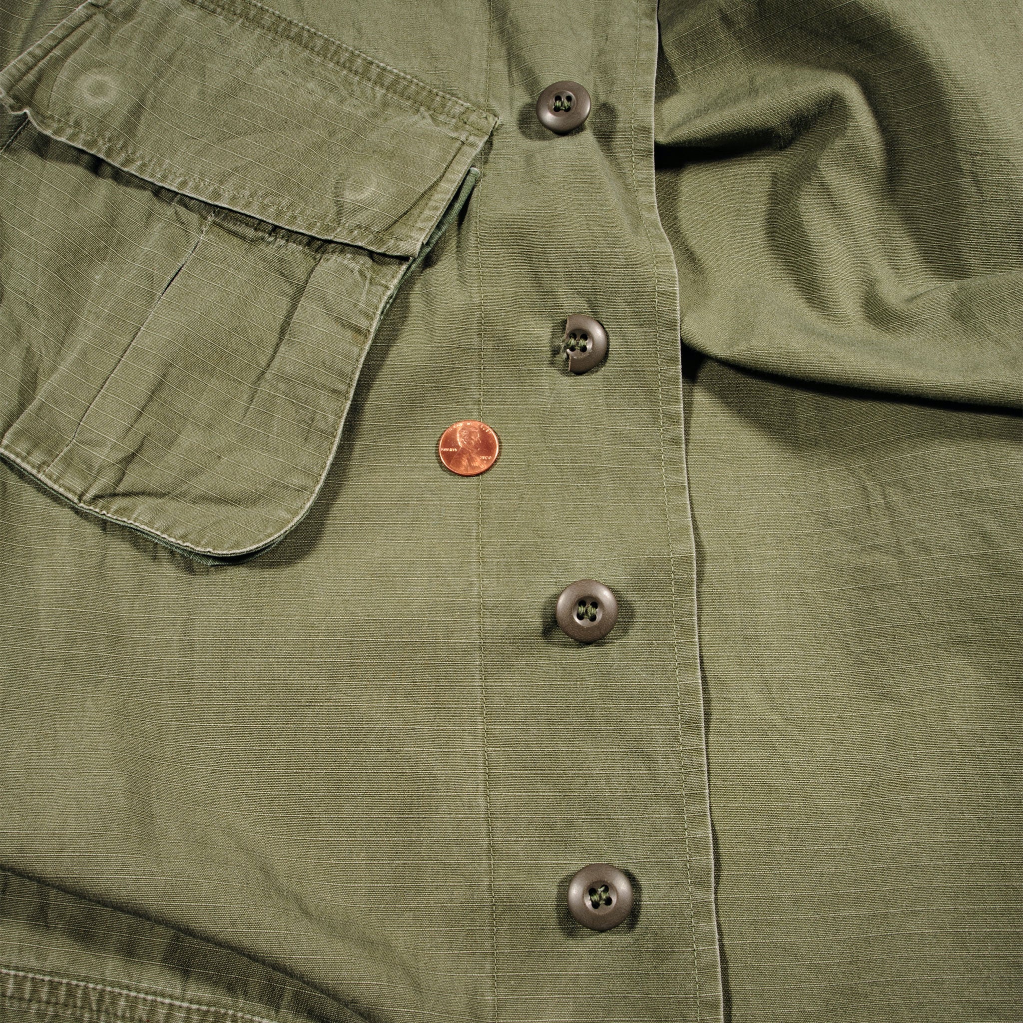 Original U.S. Army 1969 Vietnam War 5th Pattern Tropical Combat Jacket - Lieutenant Quartermaster Utility Ground Force Military Surplus | Vintage Military Collectible & Outdoor Adventure Gear