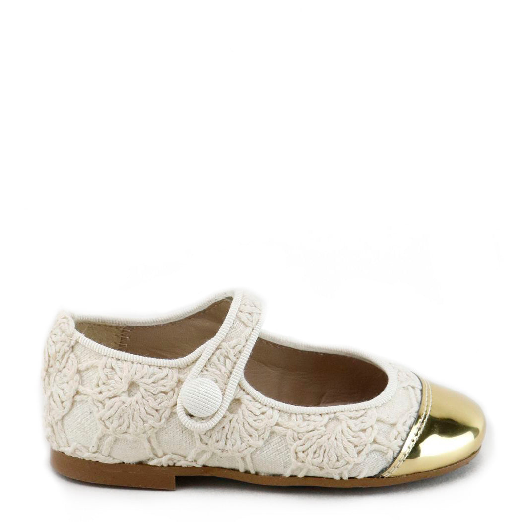 Elegant Cream & Gold Captoe Mary Jane Shoes for Women – Perfect for Weddings, Parties & Formal Occasions
