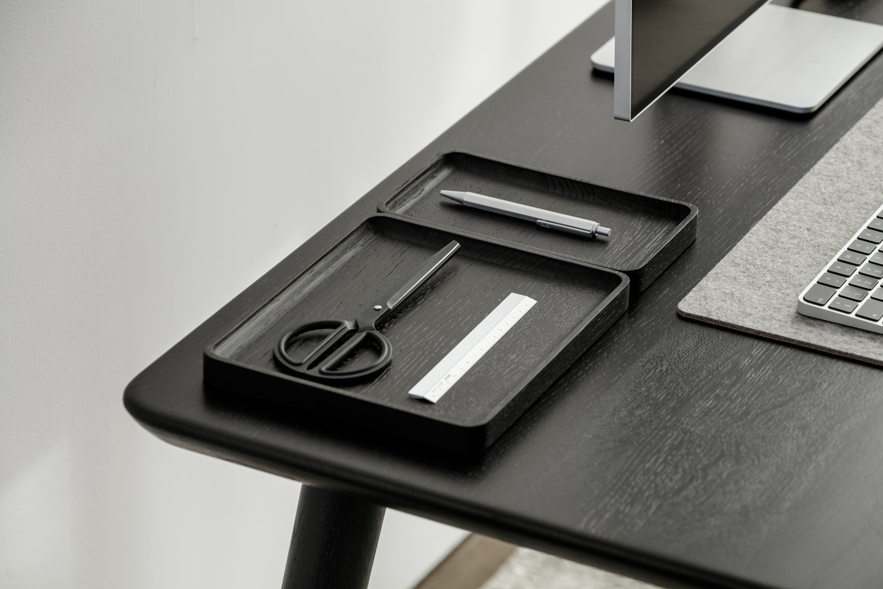 Stylish Wooden Catchall Tray for Keys & Jewelry - Perfect for Entryway, Bedroom or Office Organization - Home Decor Essentials