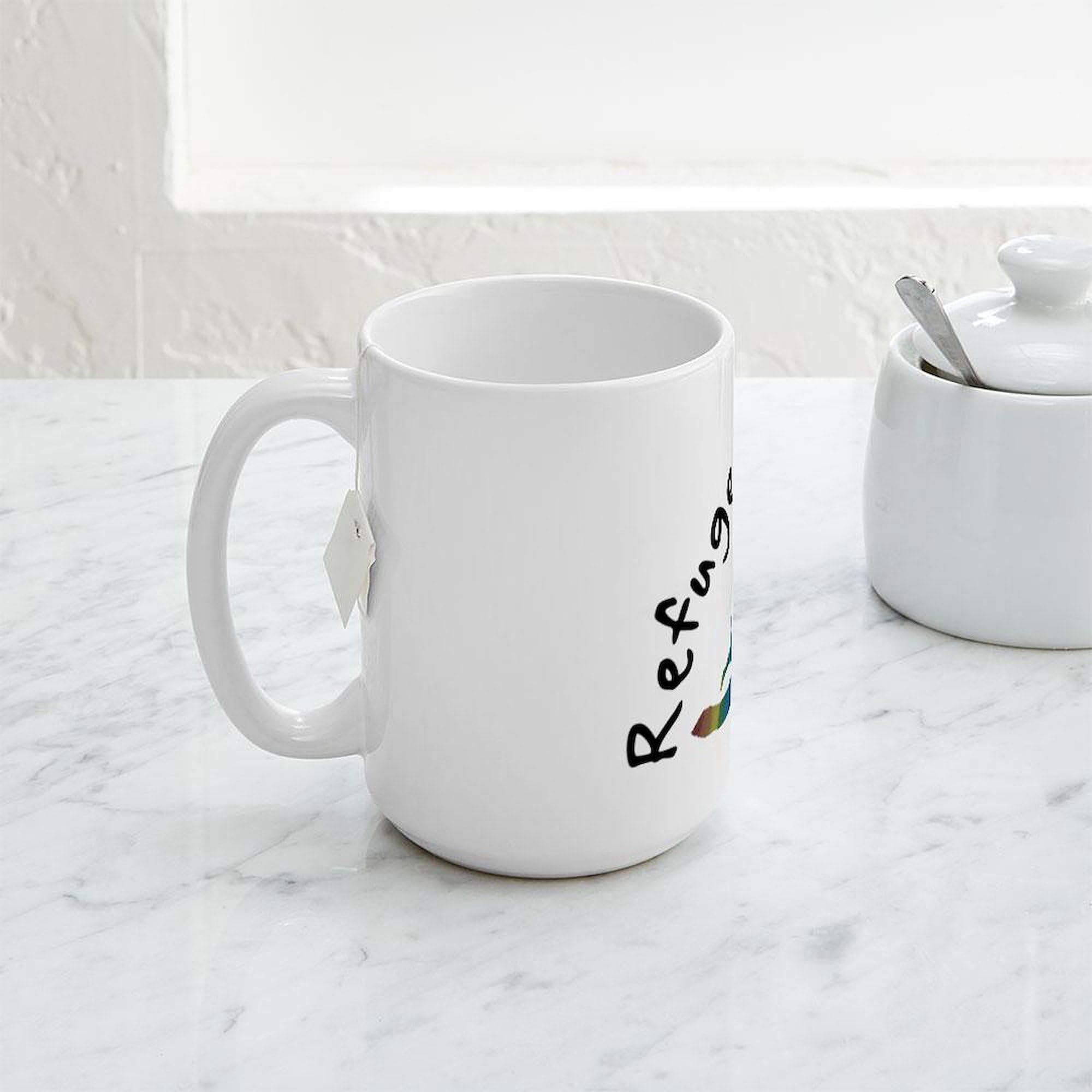 Refugees Welcome 15 oz (444 ml) Ceramic Coffee Mug - Inspirational Travel Mug for Office, Home & Gifts - Perfect for Tea, Hot Chocolate & Coffee Lovers