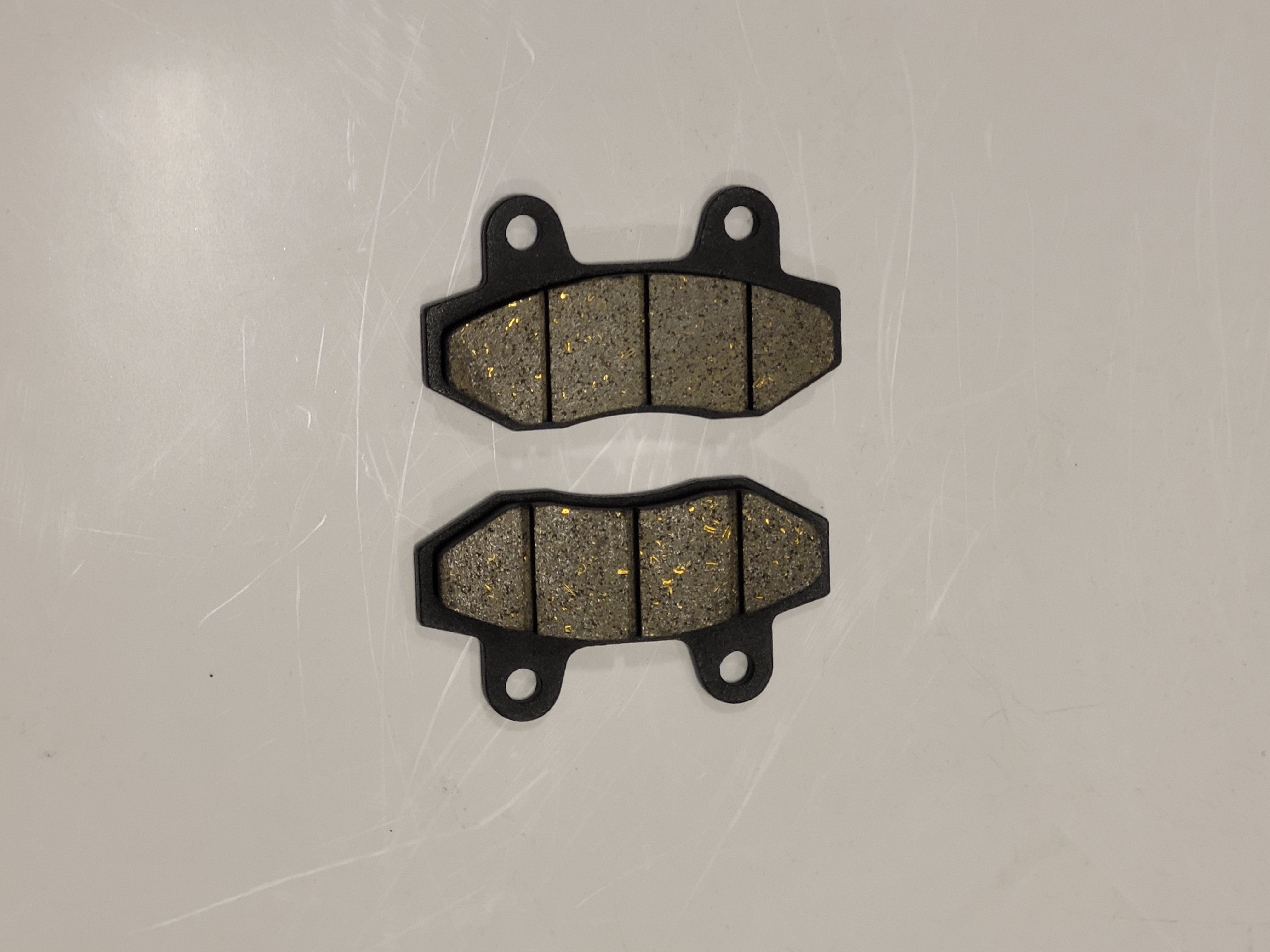 High-Performance Front Brake Pads for Cars & Trucks - Ceramic & Semi-Metallic Options - Perfect for Daily Commuting & Highway Driving