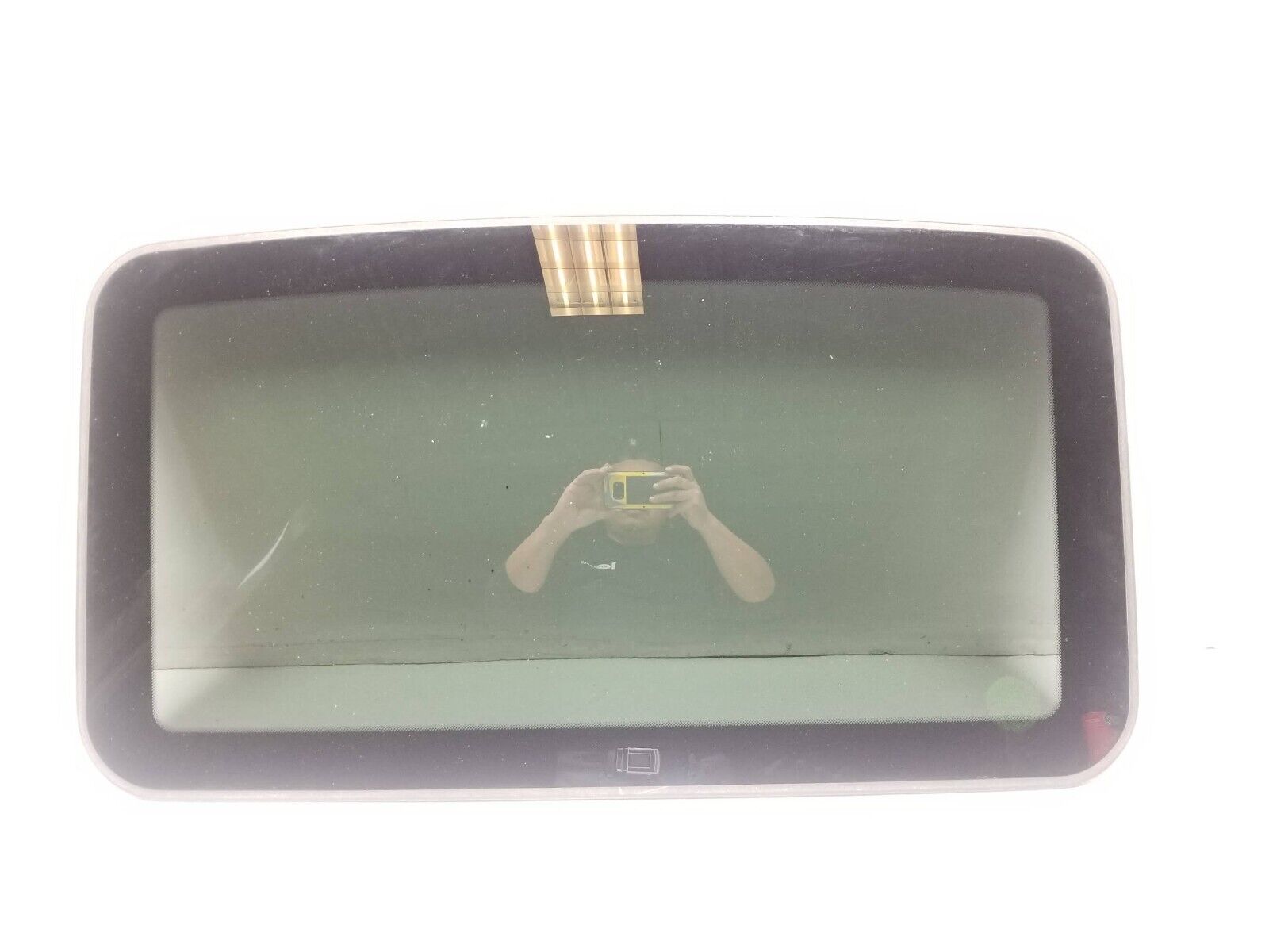 2006-2011 Mercedes Benz ML500 OEM Sunroof Glass Replacement - Perfect for Roof Repair & Luxury SUV Upgrades