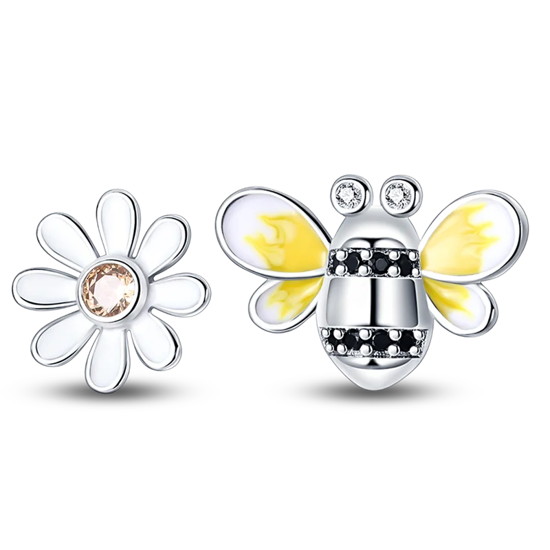 Cute Bee Earrings for Girls - Gold Plated Dainty Honeycomb Jewelry Gift for Women & Teens - Perfect for Everyday Wear, Parties & Gifts