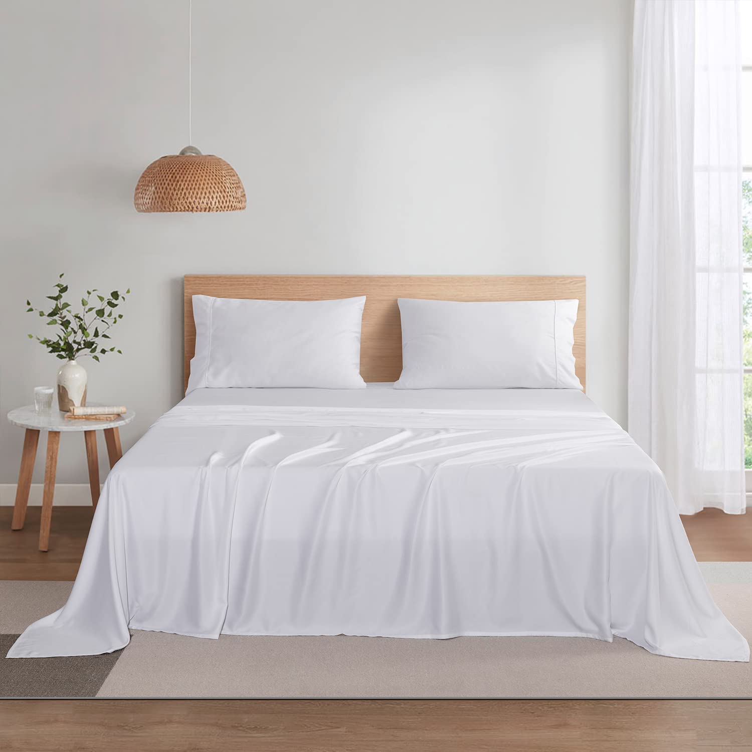 Premium 100% Organic Bamboo Sheets Queen Size - Silky Soft & Cooling Bamboo Bedding Set with Deep Pocket (4-Piece, White) - Perfect for Hot Sleepers & Eco-Friendly Home Decor