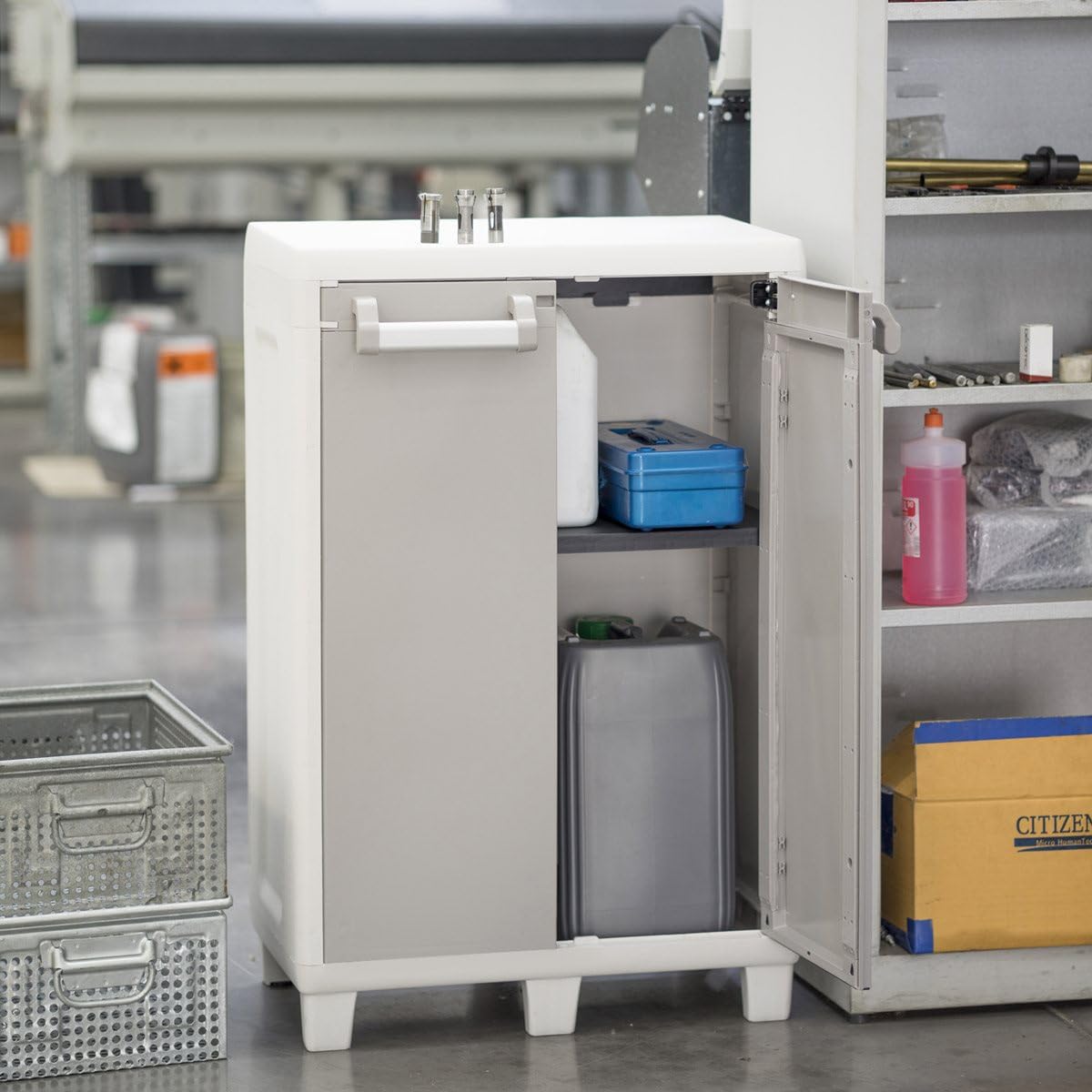 Mec341 Modern Low Cabinet with Storage - Stylish & Space-Saving Furniture for Living Room, Bedroom or Office