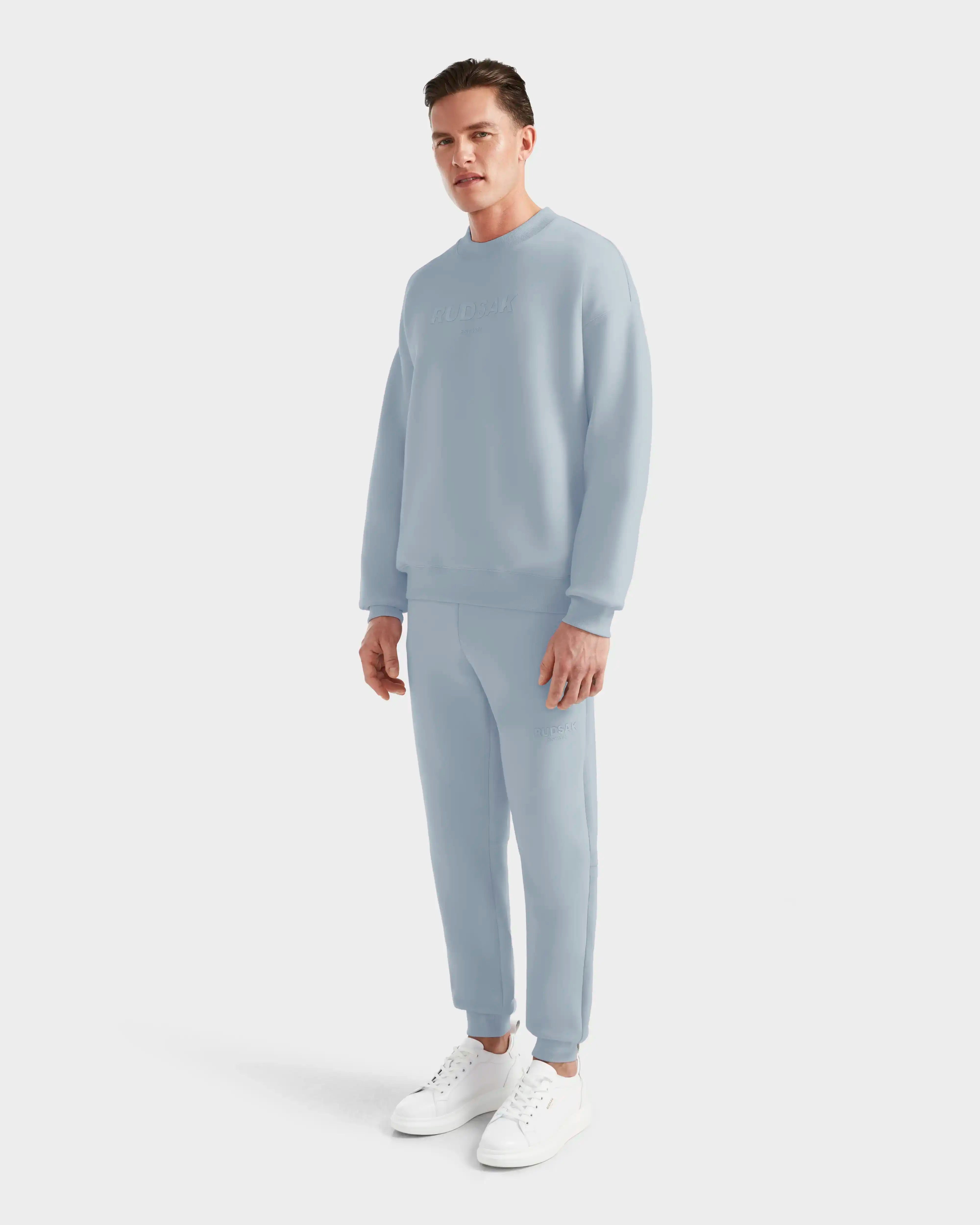 BRYN 9524007 Sky Blue M - Stylish and Comfortable Men's T-Shirt for Casual Wear, Outdoor Activities, and Everyday Fashion