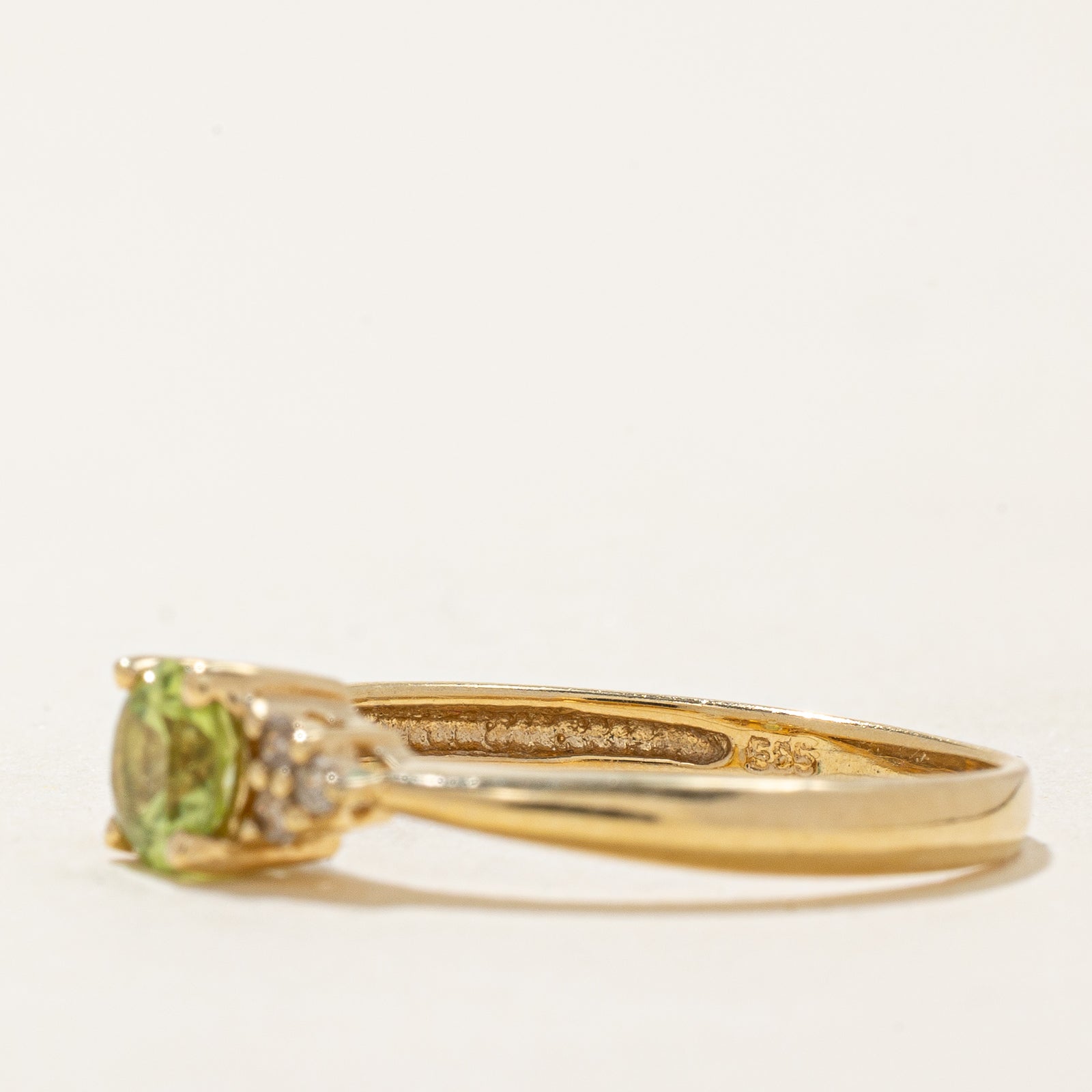 0.50ct Round Cut Peridot & Diamond Ring - 0.06ctw, Size 7.25, Elegant Birthstone Jewelry for August, Perfect Gift for Anniversary, Engagement or Special Occasions