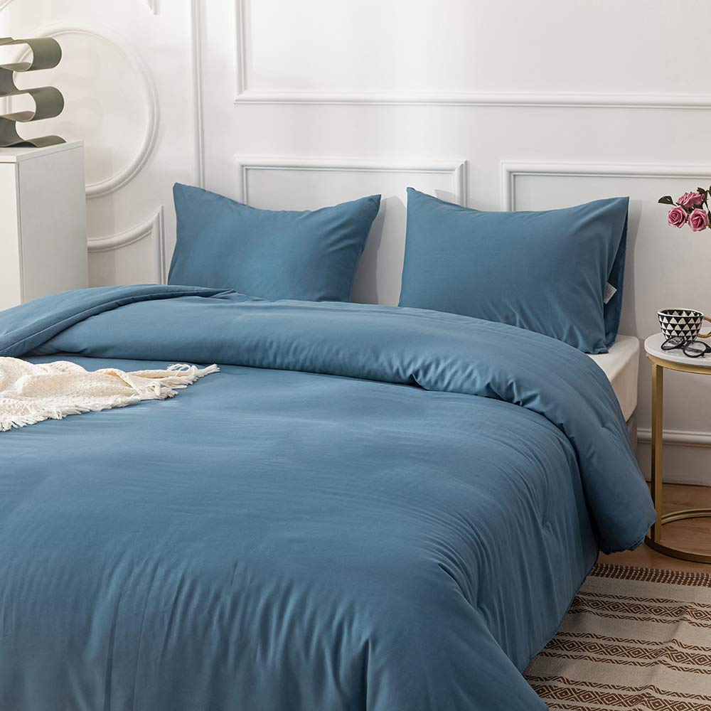 CLOTHKNOW Lake Blue Queen Comforter Set - 3 Piece Dusty Blue Bedding Set with 2 Pillowcases | Soft & Cozy Comforter for Girls & Women | Perfect for Master Bedroom, Guest Room & Dorm Decor