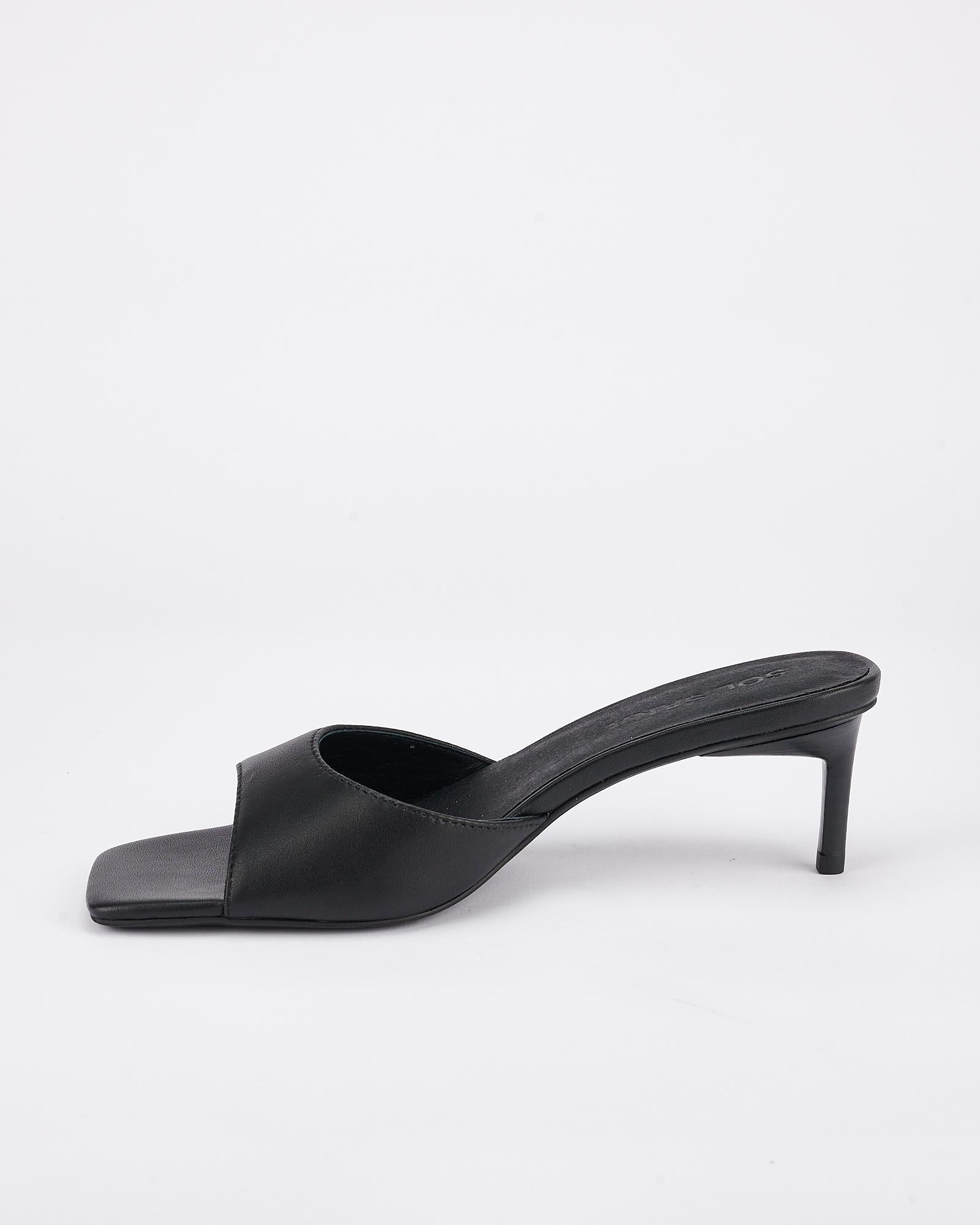 Ginny Mule Black - Women's Fashionable Black Mule Shoes for Casual Wear & Office Outfits