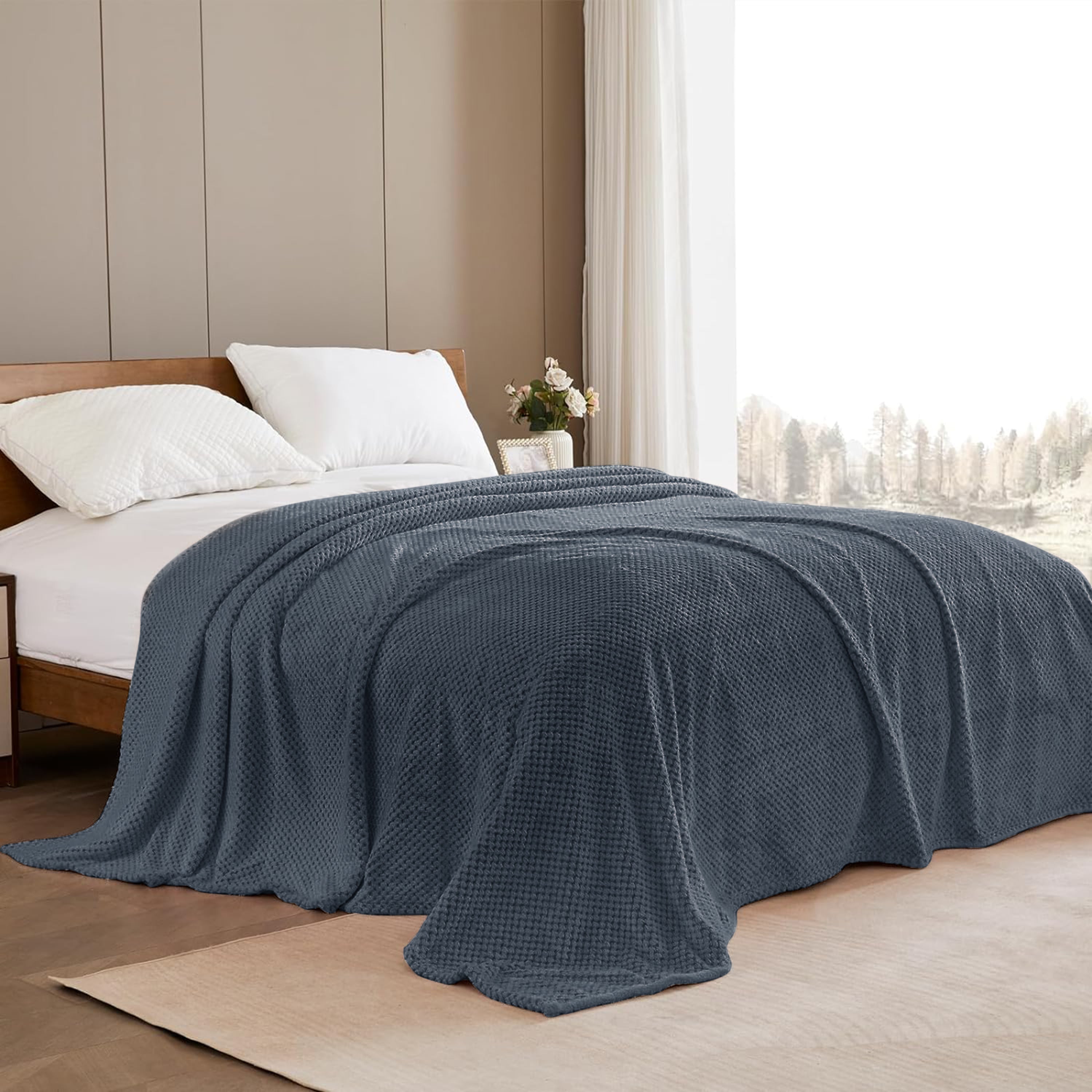 Super Soft Flannel Fleece Blanket - Cozy Warm Throw for Bed, Couch & Travel - Final Sale