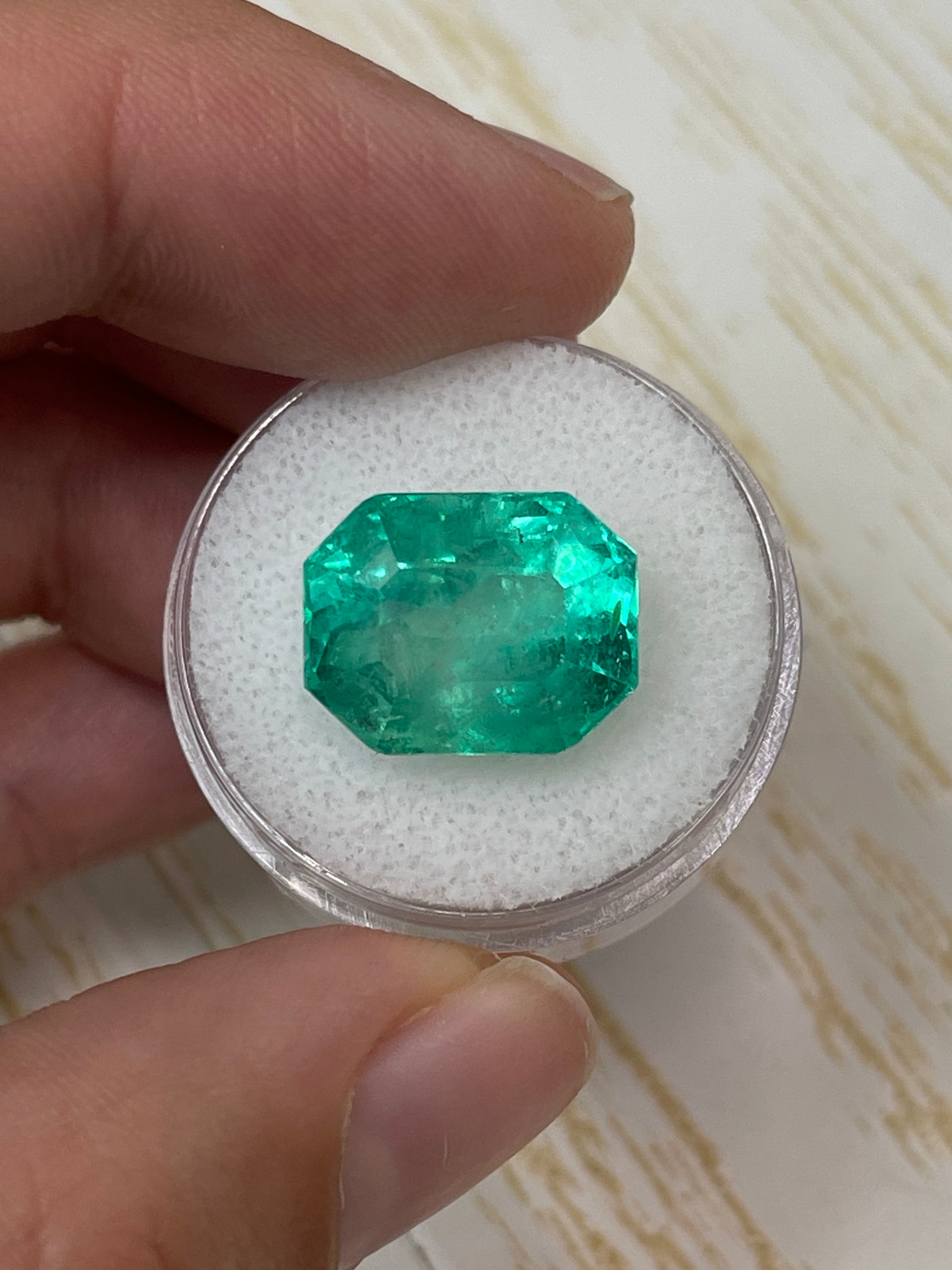 11.90 Carat Natural Colombian Loose Emerald - 15x12mm Emerald Cut Gemstone for Jewelry Making & Engagement Rings