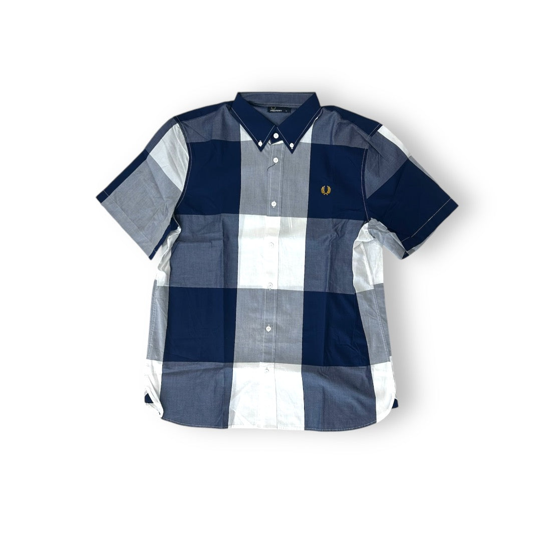 Fred Perry Men's Magnifeld Blue Polo Shirt - Classic Casual Wear for Golf, Tennis & Everyday Style