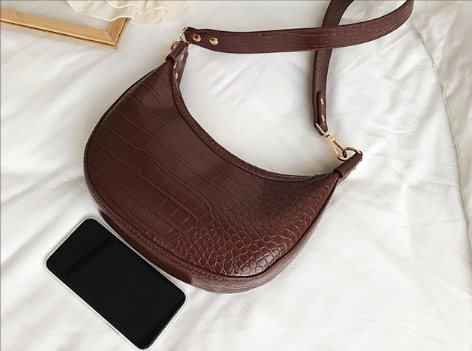 Vintage Leather Crossbody Bags for Women - Stylish Retro Shoulder Purse for Everyday Use, Travel & Date Nights
