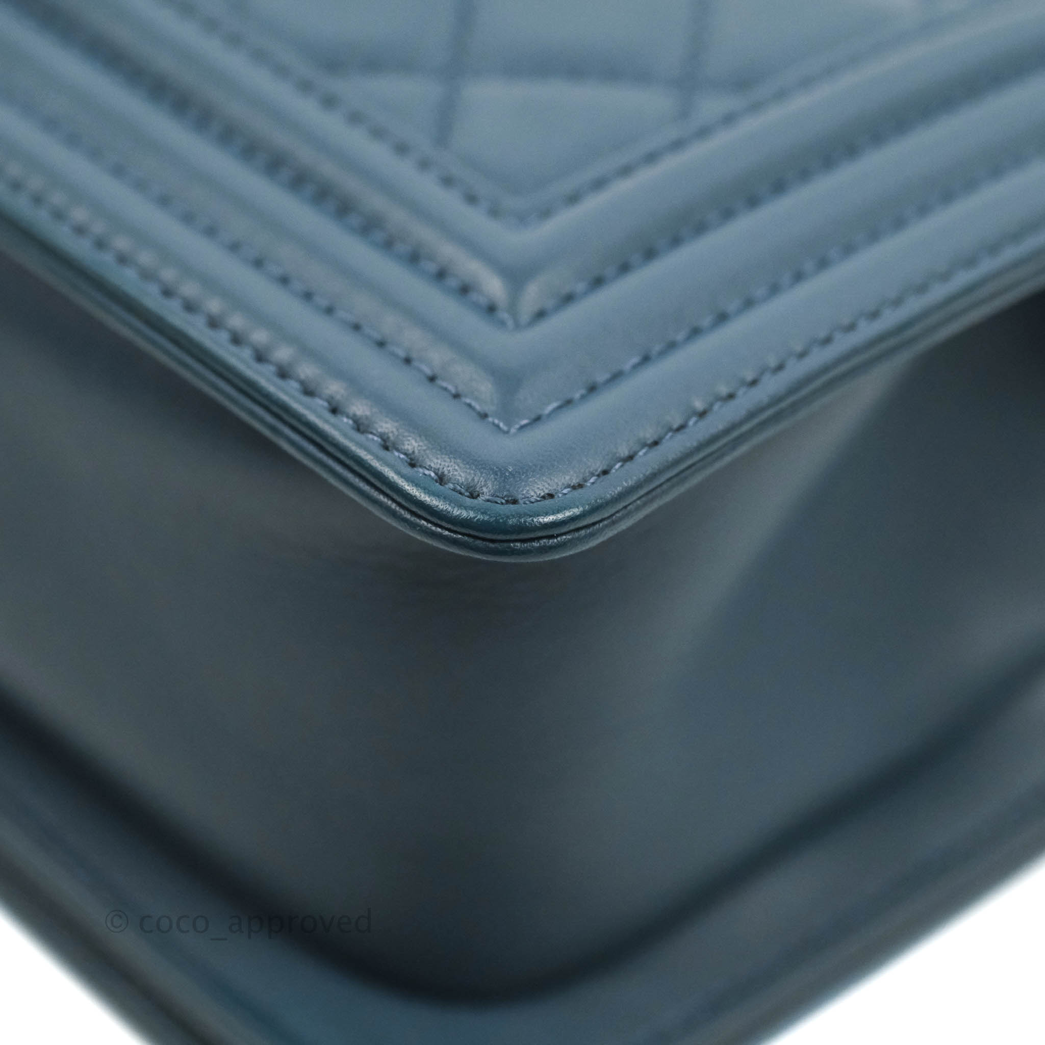 Chanel Boy Small Navy Blue Calfskin Leather Bag with Ruthenium Hardware - Perfect for Evening Events & Luxury Fashion Accessories