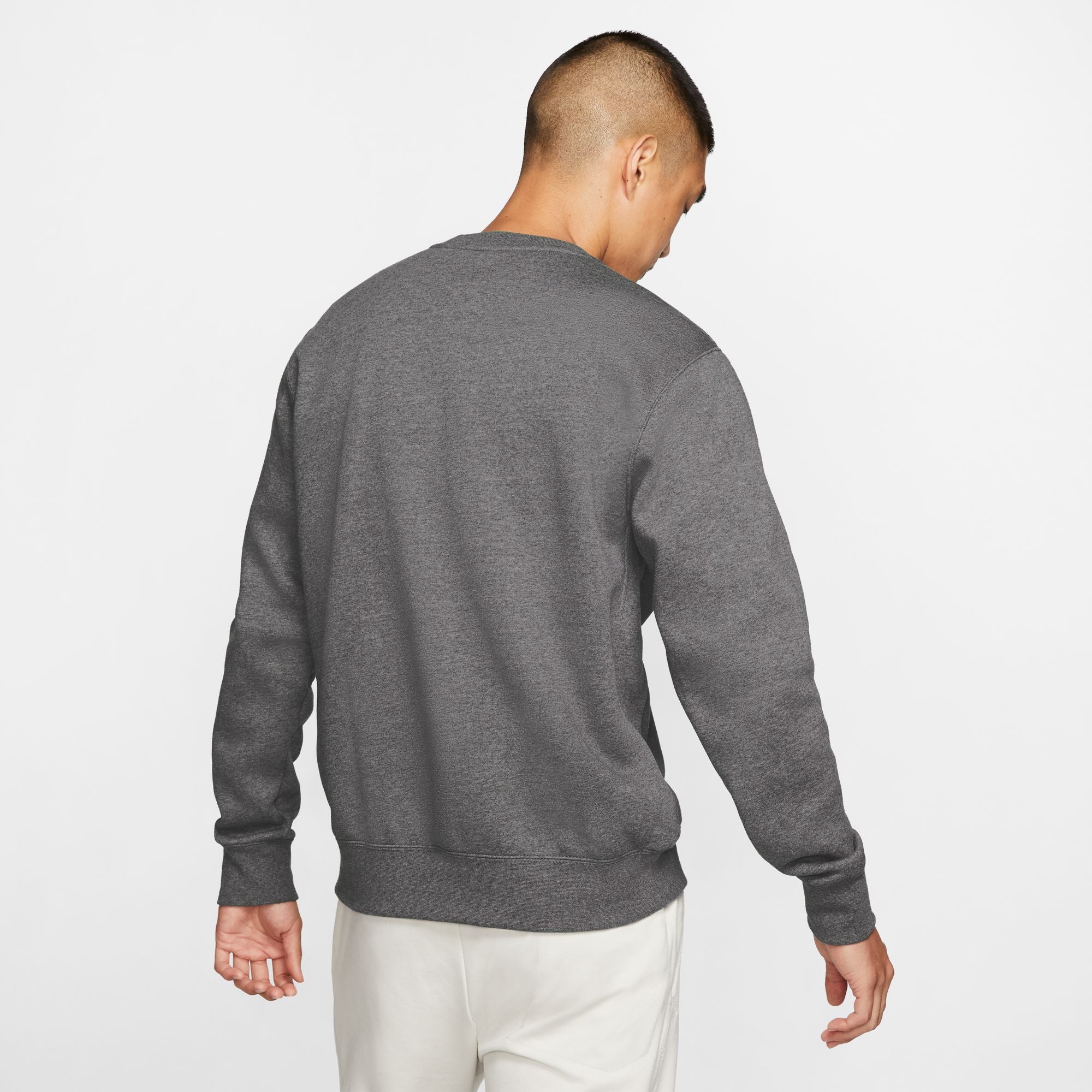 Men's Nike Sportswear Club Fleece Crew Sweatshirt - Comfortable Cotton Blend Pullover for Casual Wear, Gym & Lounge - Classic Logo Design for Everyday Style